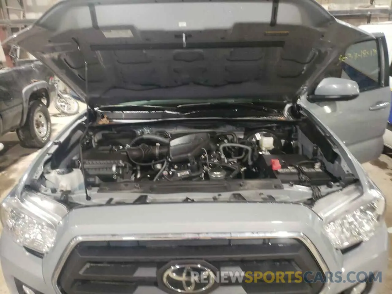 11 Photograph of a damaged car 3TYAX5GN8MT021782 TOYOTA TACOMA 2021