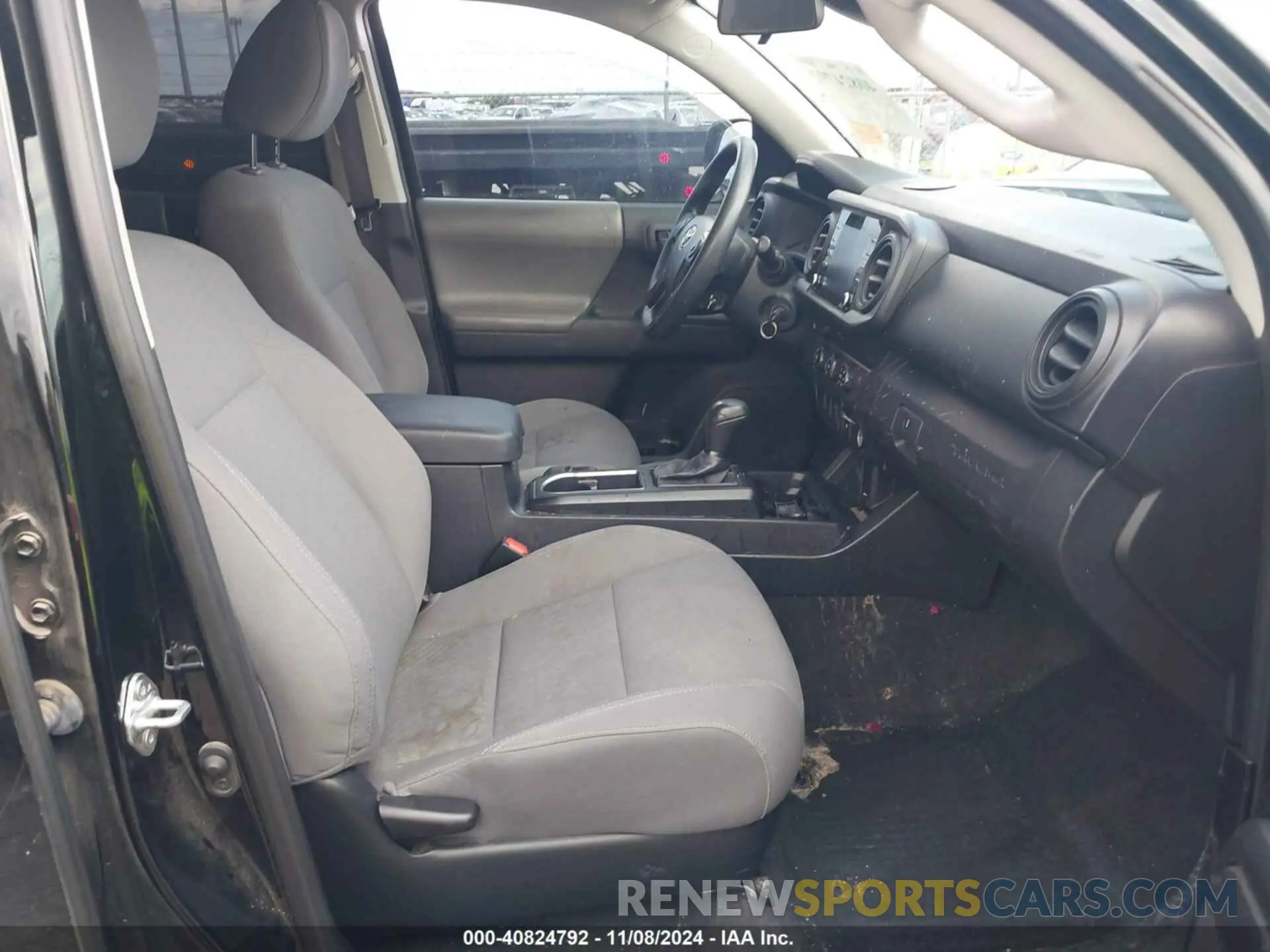 5 Photograph of a damaged car 3TYAX5GNXMT011626 TOYOTA TACOMA 2021