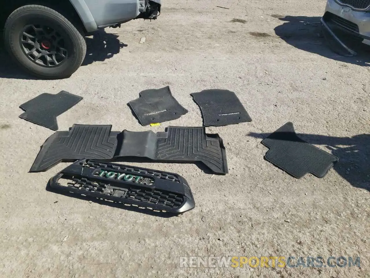 12 Photograph of a damaged car 3TYAZ5CN0MT003597 TOYOTA TACOMA 2021