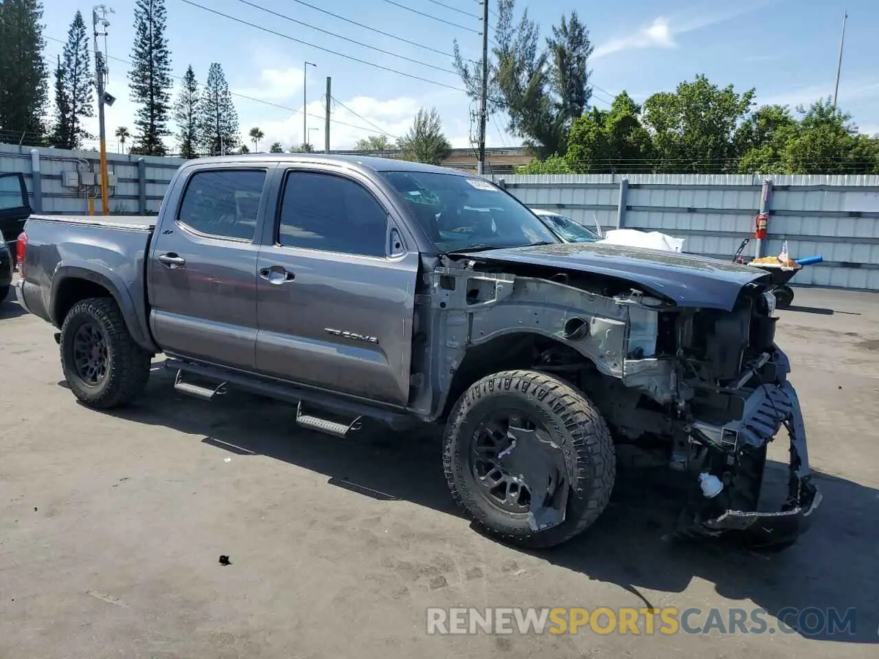 4 Photograph of a damaged car 3TYAZ5CN2MT011832 TOYOTA TACOMA 2021