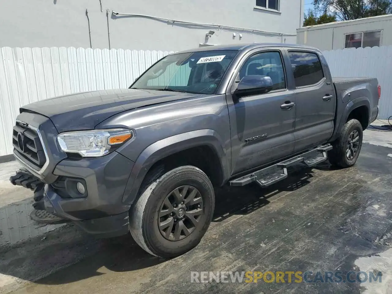 1 Photograph of a damaged car 3TYAZ5CN9MT003372 TOYOTA TACOMA 2021