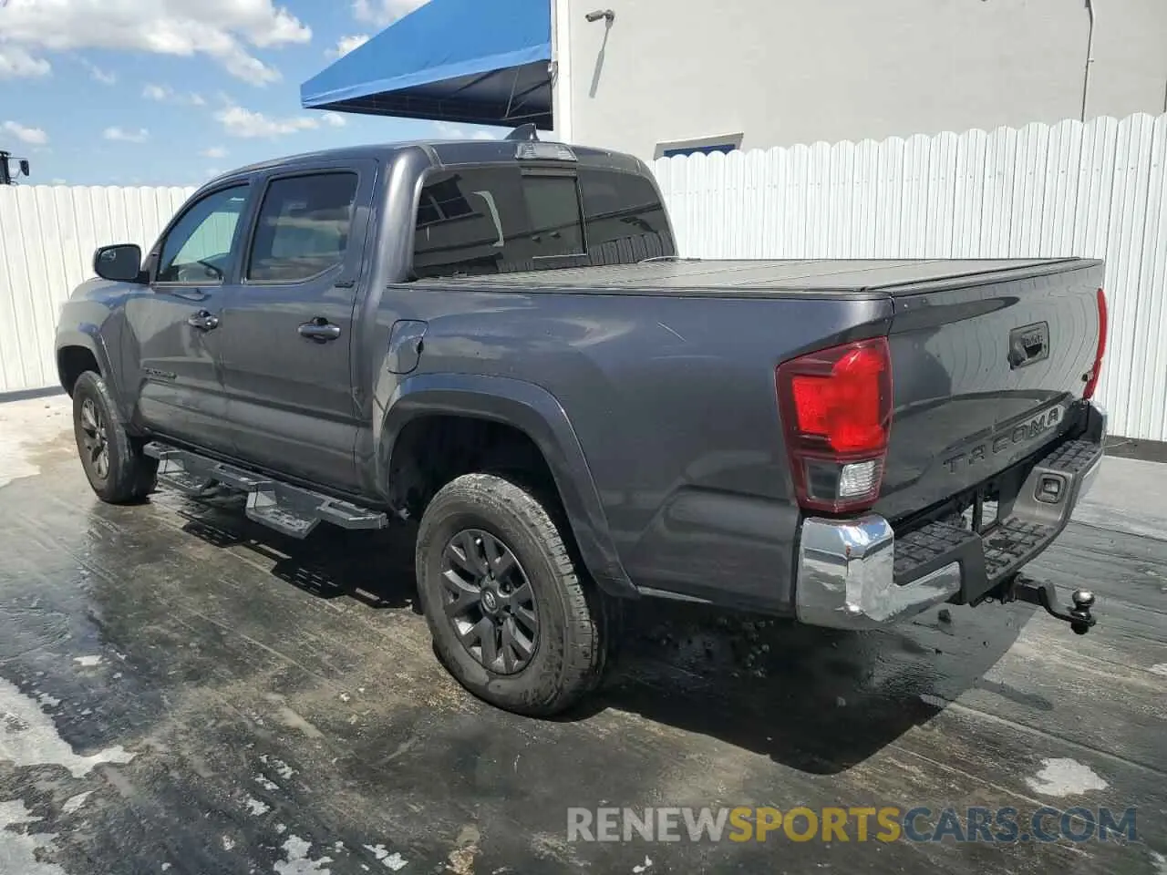 2 Photograph of a damaged car 3TYAZ5CN9MT003372 TOYOTA TACOMA 2021