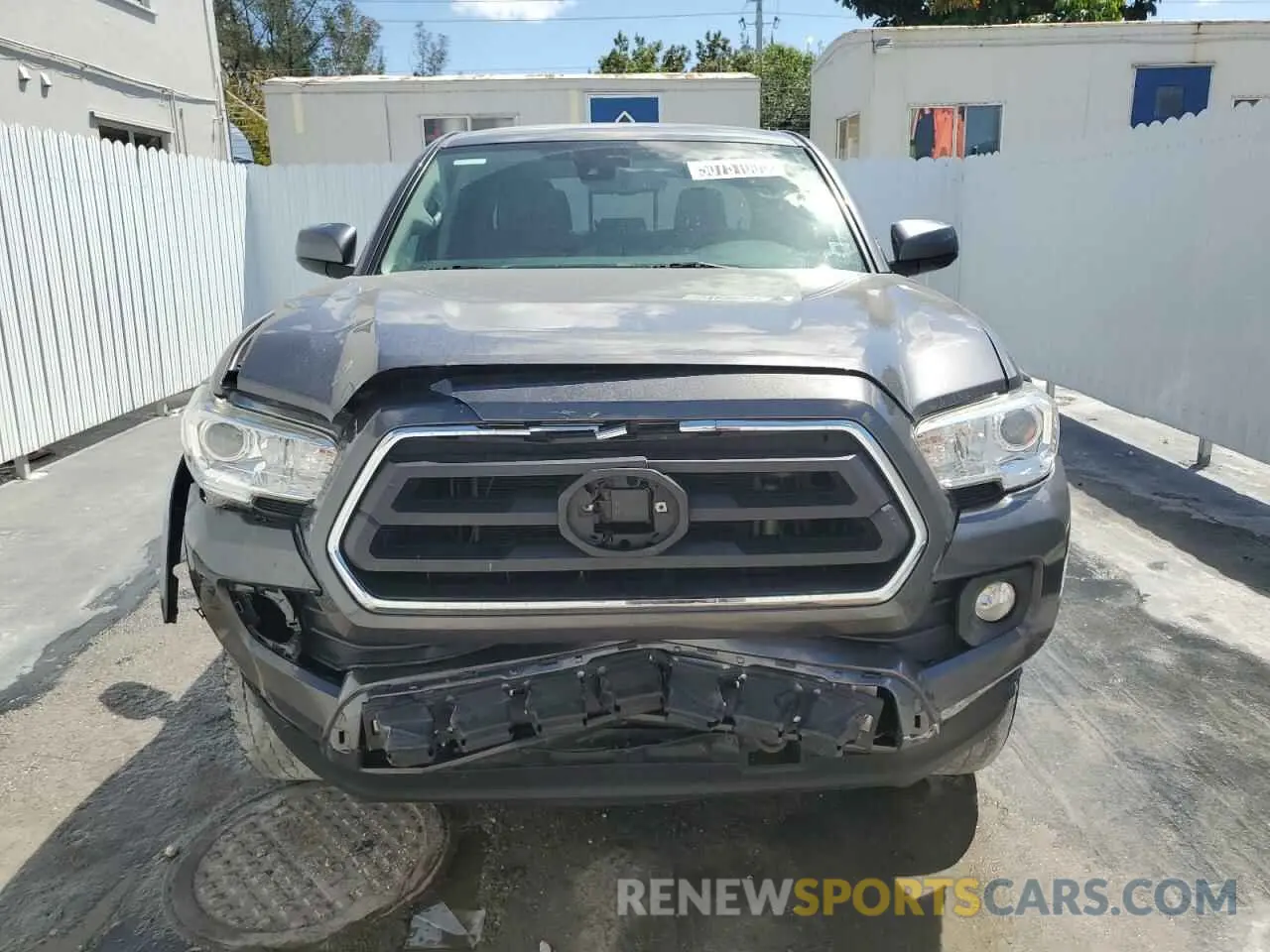5 Photograph of a damaged car 3TYAZ5CN9MT003372 TOYOTA TACOMA 2021