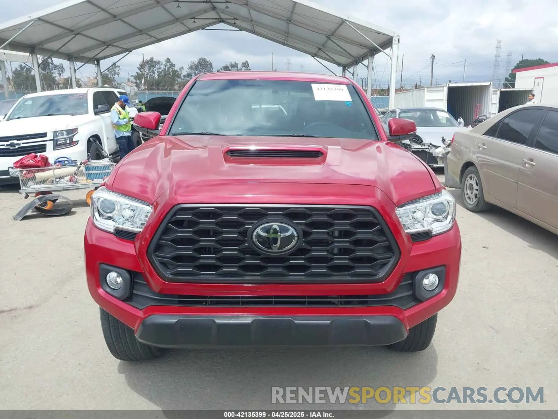 12 Photograph of a damaged car 3TYBZ5DN6MT000982 TOYOTA TACOMA 2021