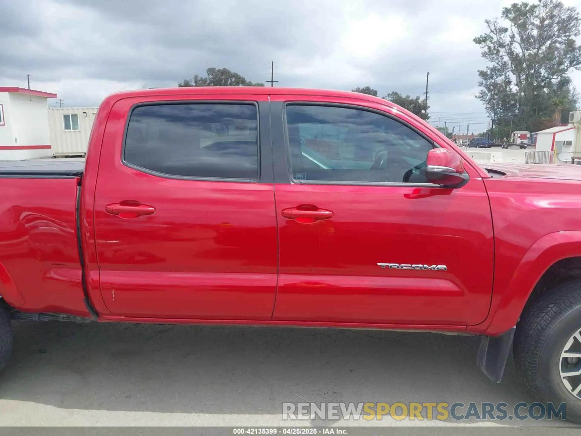 13 Photograph of a damaged car 3TYBZ5DN6MT000982 TOYOTA TACOMA 2021