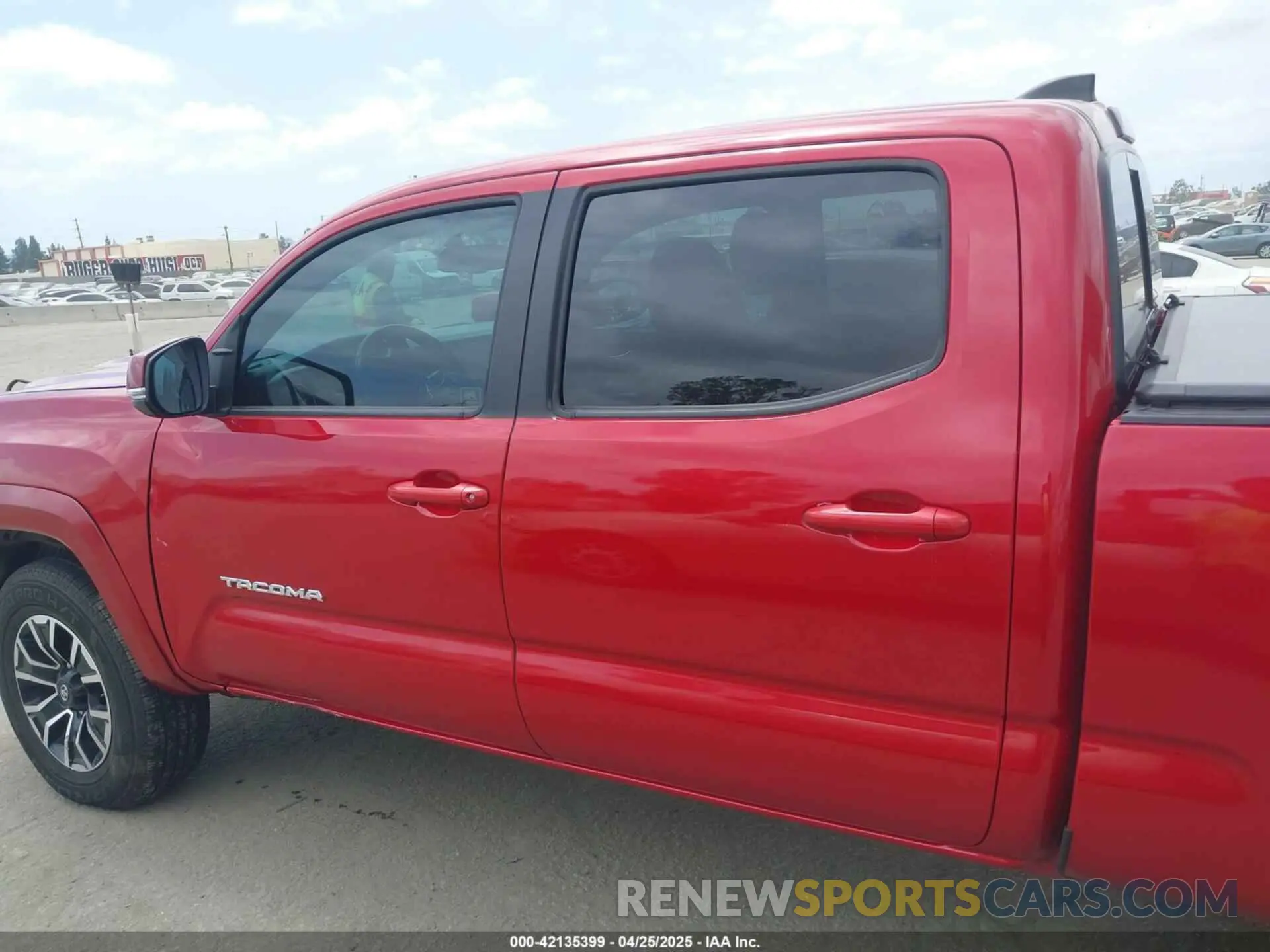14 Photograph of a damaged car 3TYBZ5DN6MT000982 TOYOTA TACOMA 2021