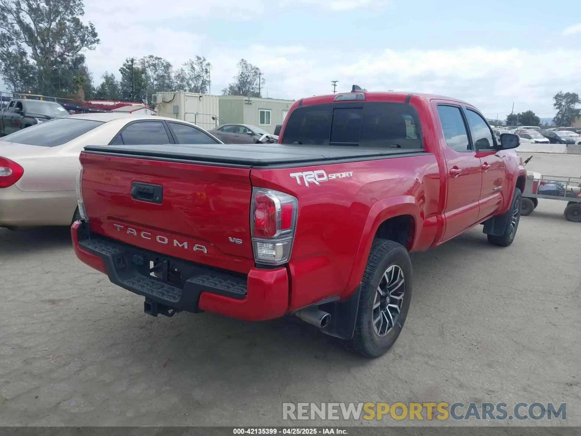 4 Photograph of a damaged car 3TYBZ5DN6MT000982 TOYOTA TACOMA 2021