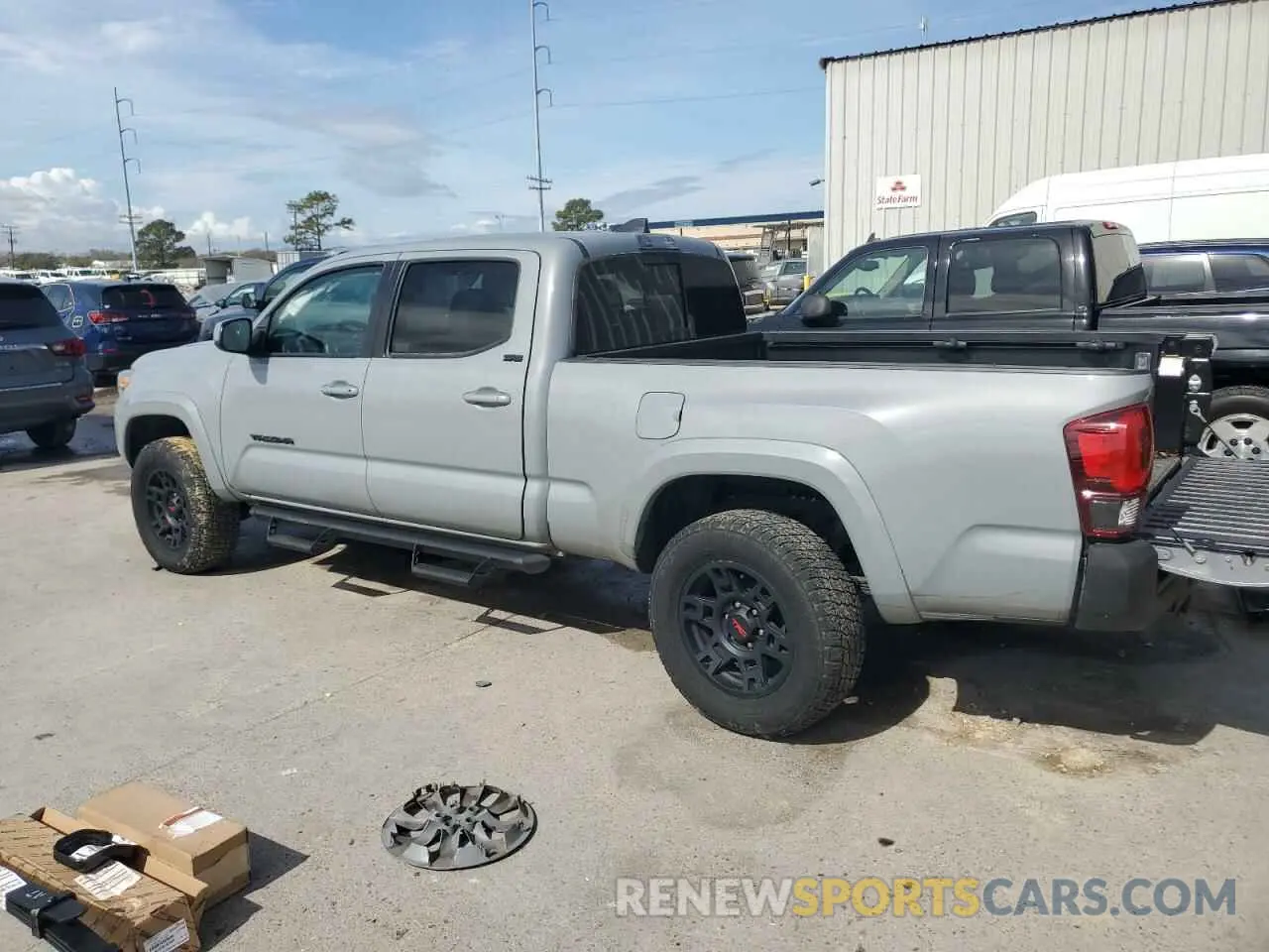 2 Photograph of a damaged car 3TYBZ5DN7MT001140 TOYOTA TACOMA 2021