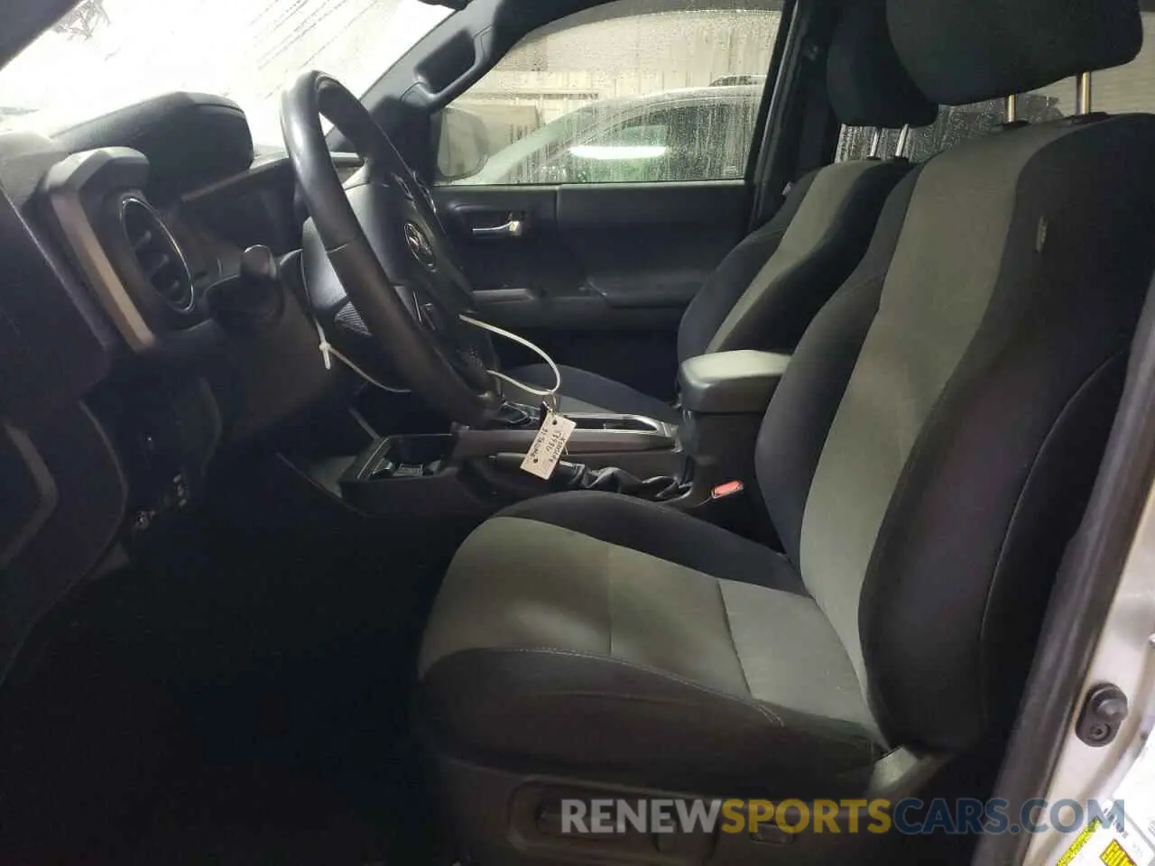7 Photograph of a damaged car 3TYCZ5AN1MT041559 TOYOTA TACOMA 2021