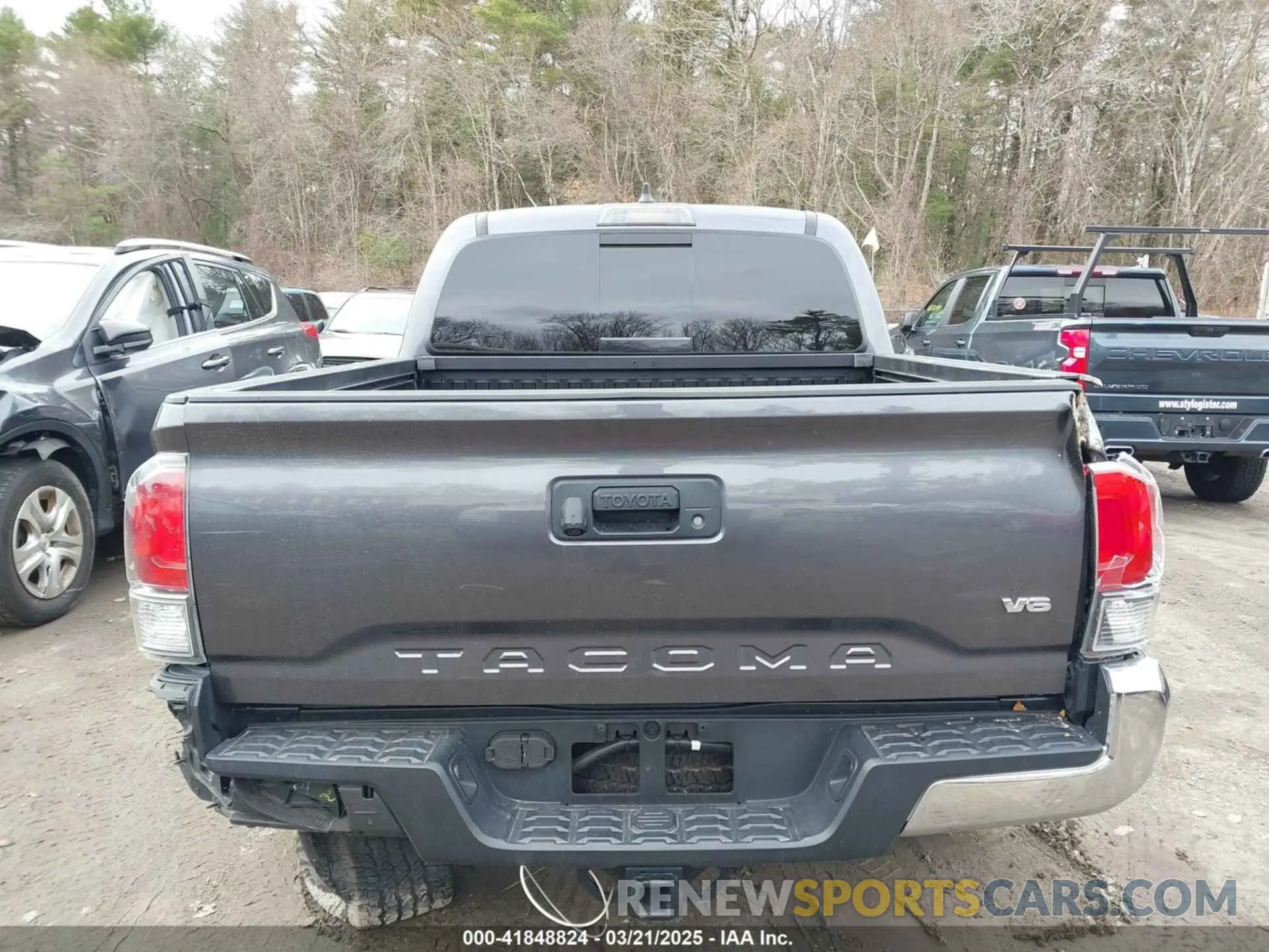 16 Photograph of a damaged car 3TYCZ5AN3MT049937 TOYOTA TACOMA 2021