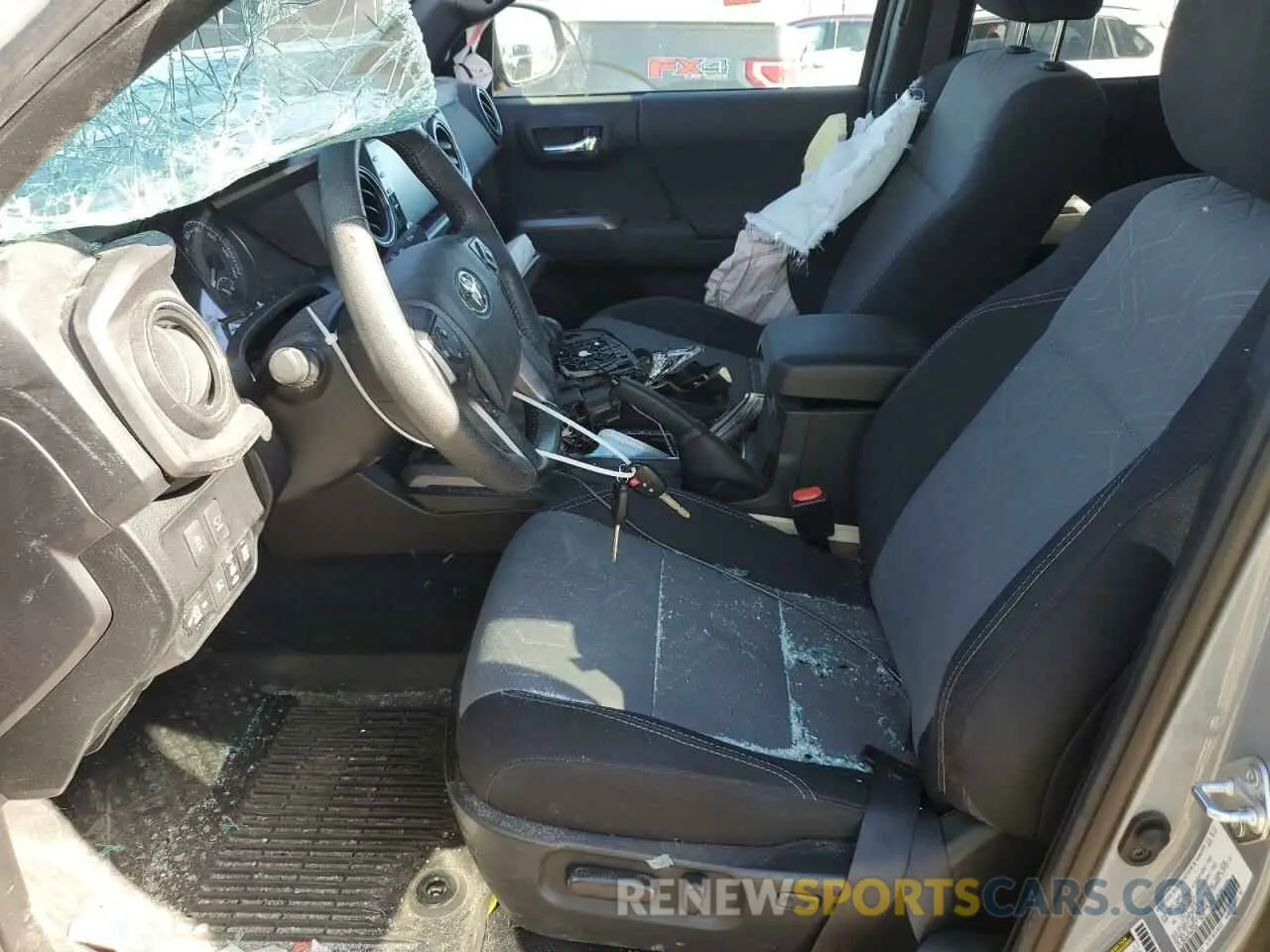 7 Photograph of a damaged car 3TYCZ5AN4MT047520 TOYOTA TACOMA 2021