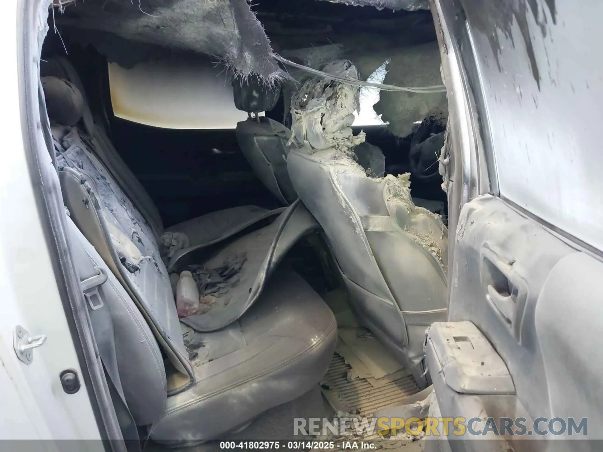 8 Photograph of a damaged car 3TYCZ5AN4MT048876 TOYOTA TACOMA 2021