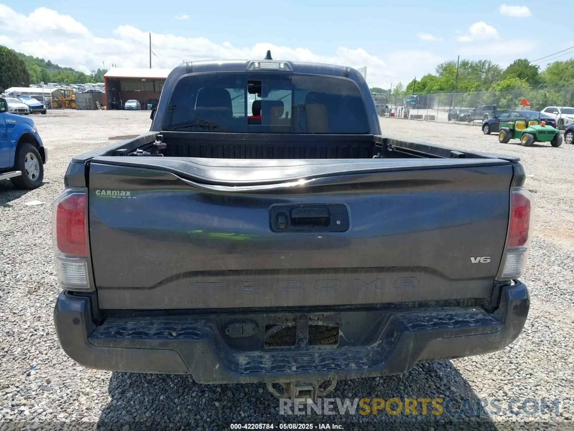 16 Photograph of a damaged car 3TYCZ5AN4MT049607 TOYOTA TACOMA 2021