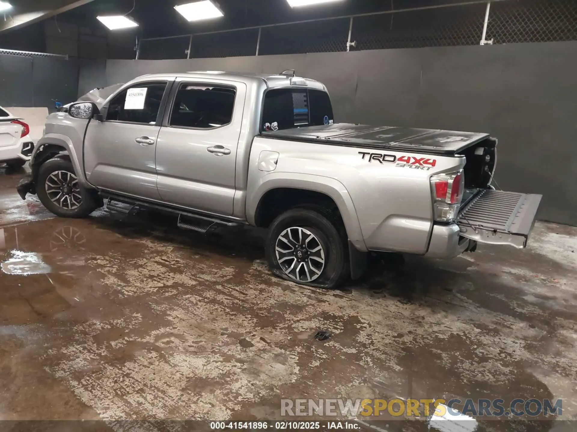 3 Photograph of a damaged car 3TYCZ5AN5MT023940 TOYOTA TACOMA 2021