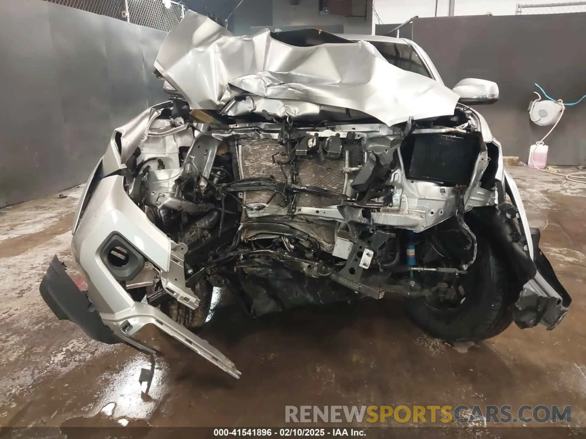 6 Photograph of a damaged car 3TYCZ5AN5MT023940 TOYOTA TACOMA 2021
