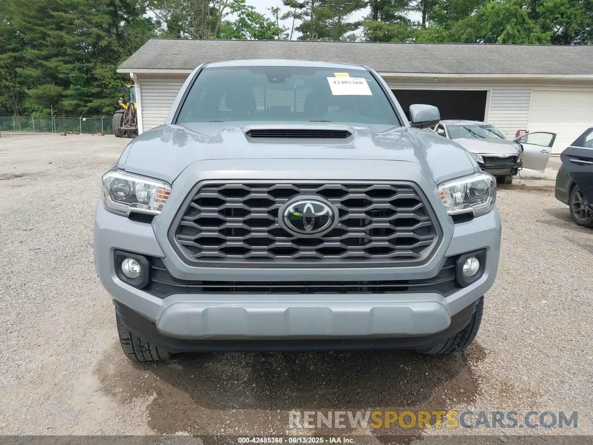 13 Photograph of a damaged car 3TYCZ5AN5MT030404 TOYOTA TACOMA 2021