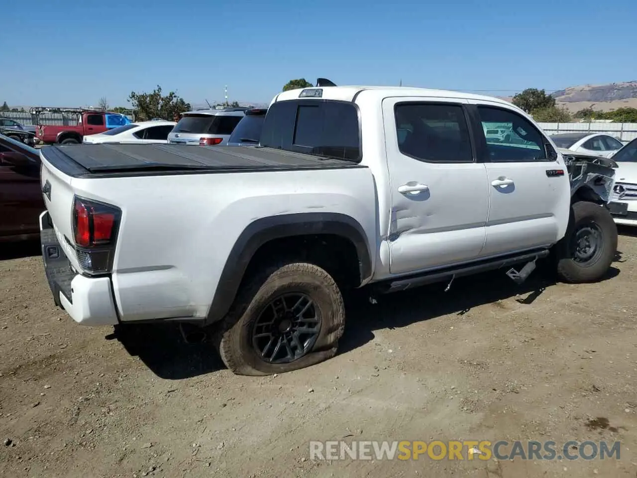 3 Photograph of a damaged car 3TYCZ5AN5MT041936 TOYOTA TACOMA 2021