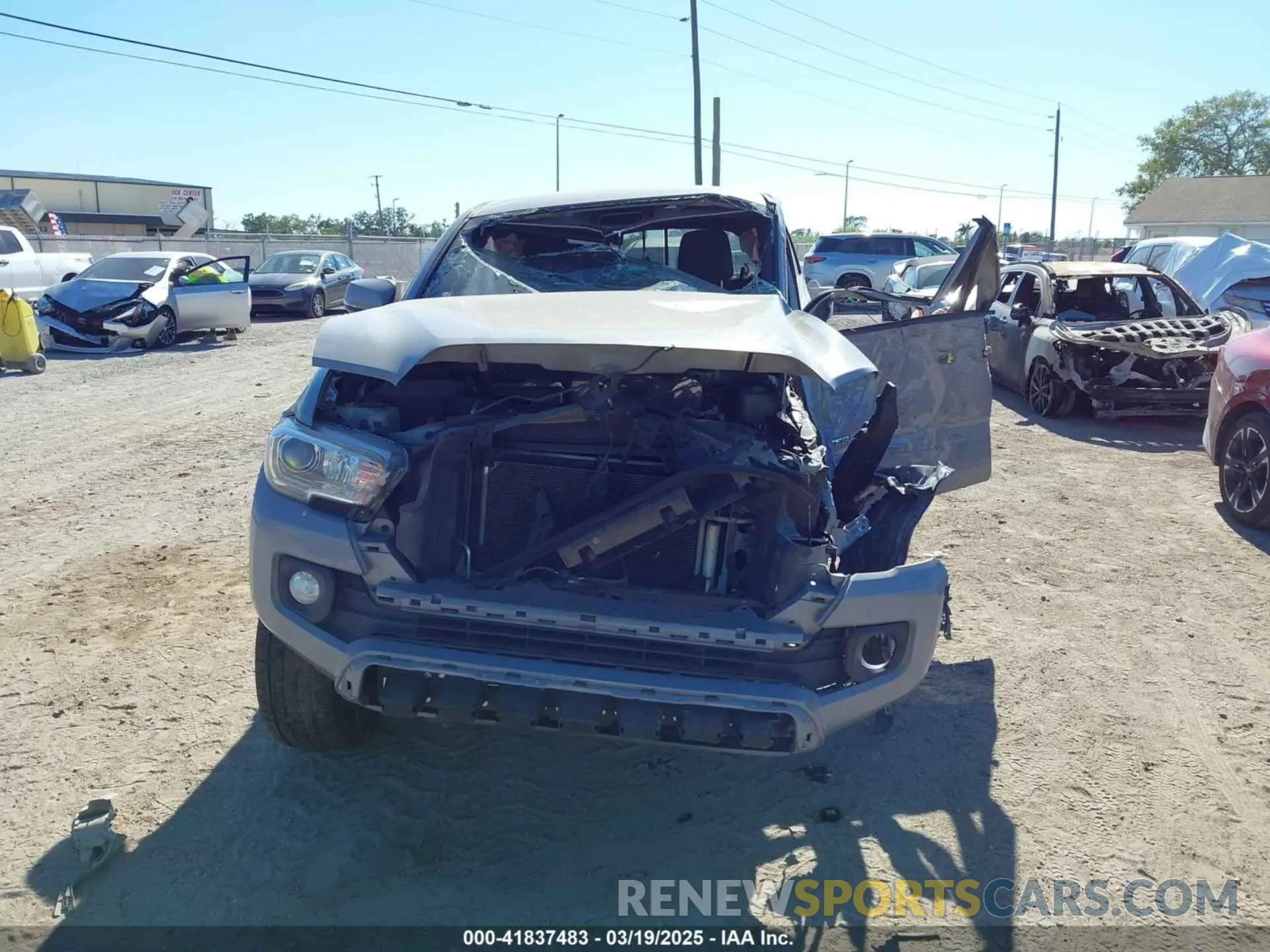 6 Photograph of a damaged car 3TYCZ5AN6MT010792 TOYOTA TACOMA 2021