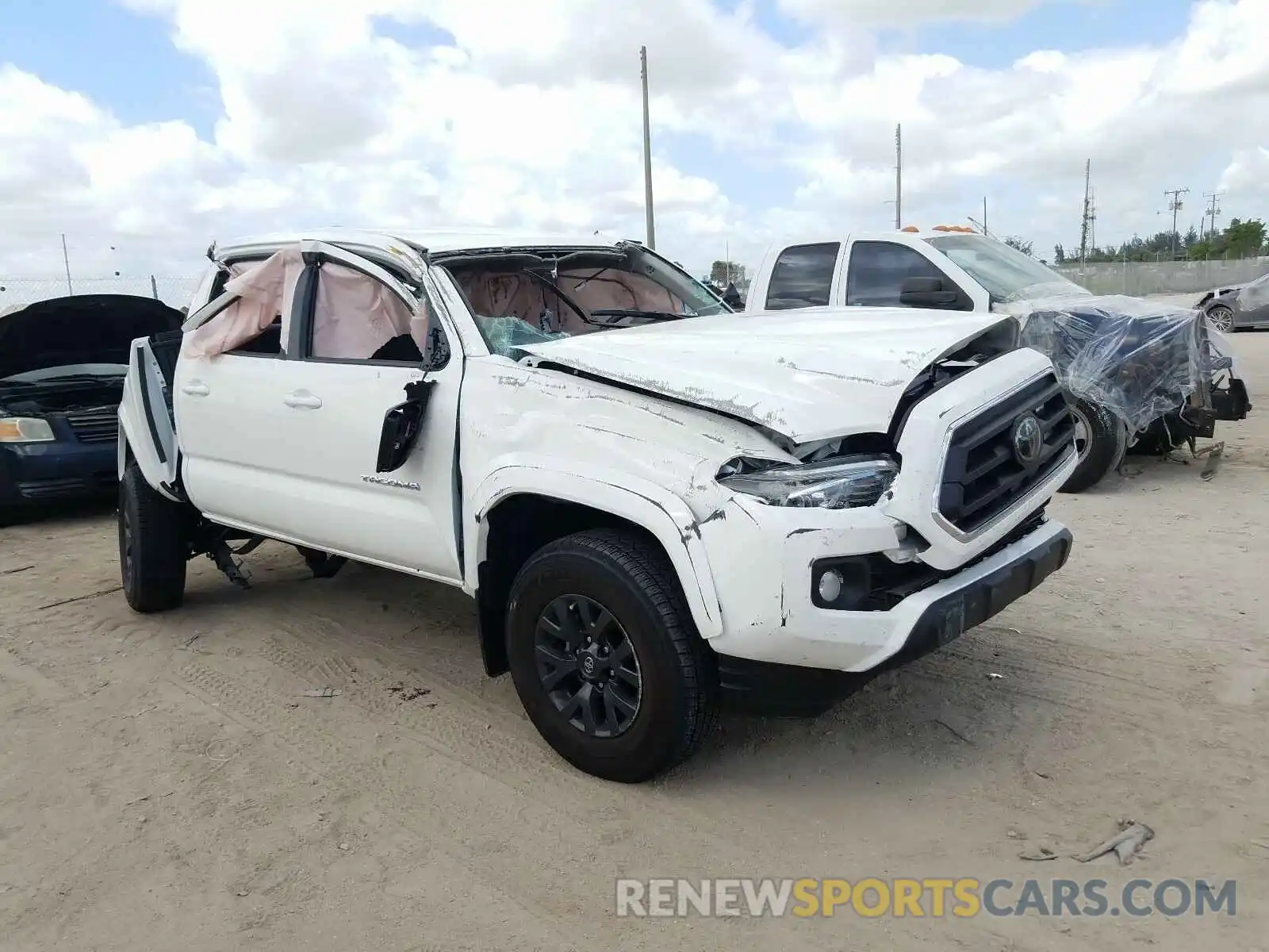 1 Photograph of a damaged car 3TYCZ5AN7MT011725 TOYOTA TACOMA 2021