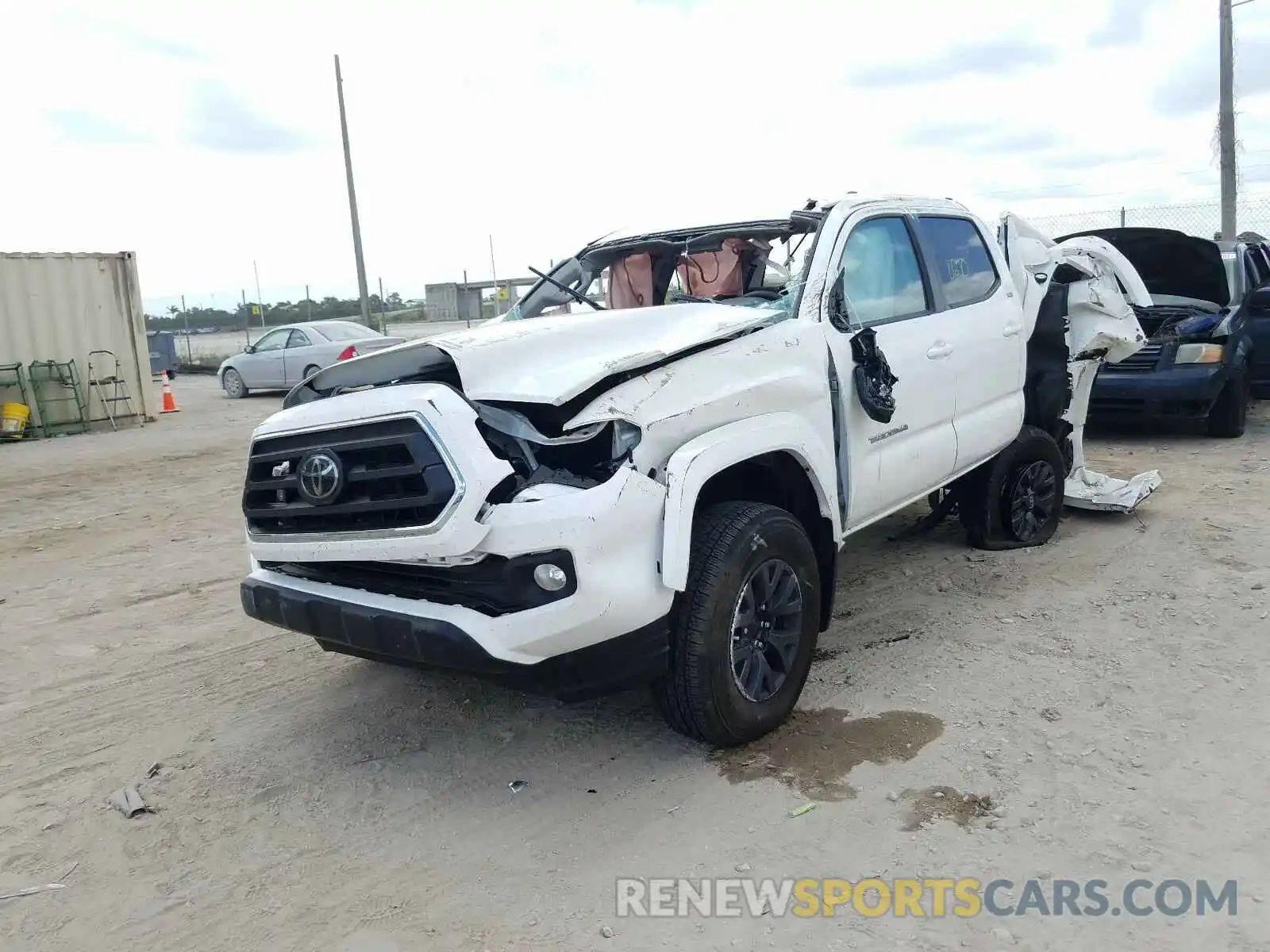 2 Photograph of a damaged car 3TYCZ5AN7MT011725 TOYOTA TACOMA 2021