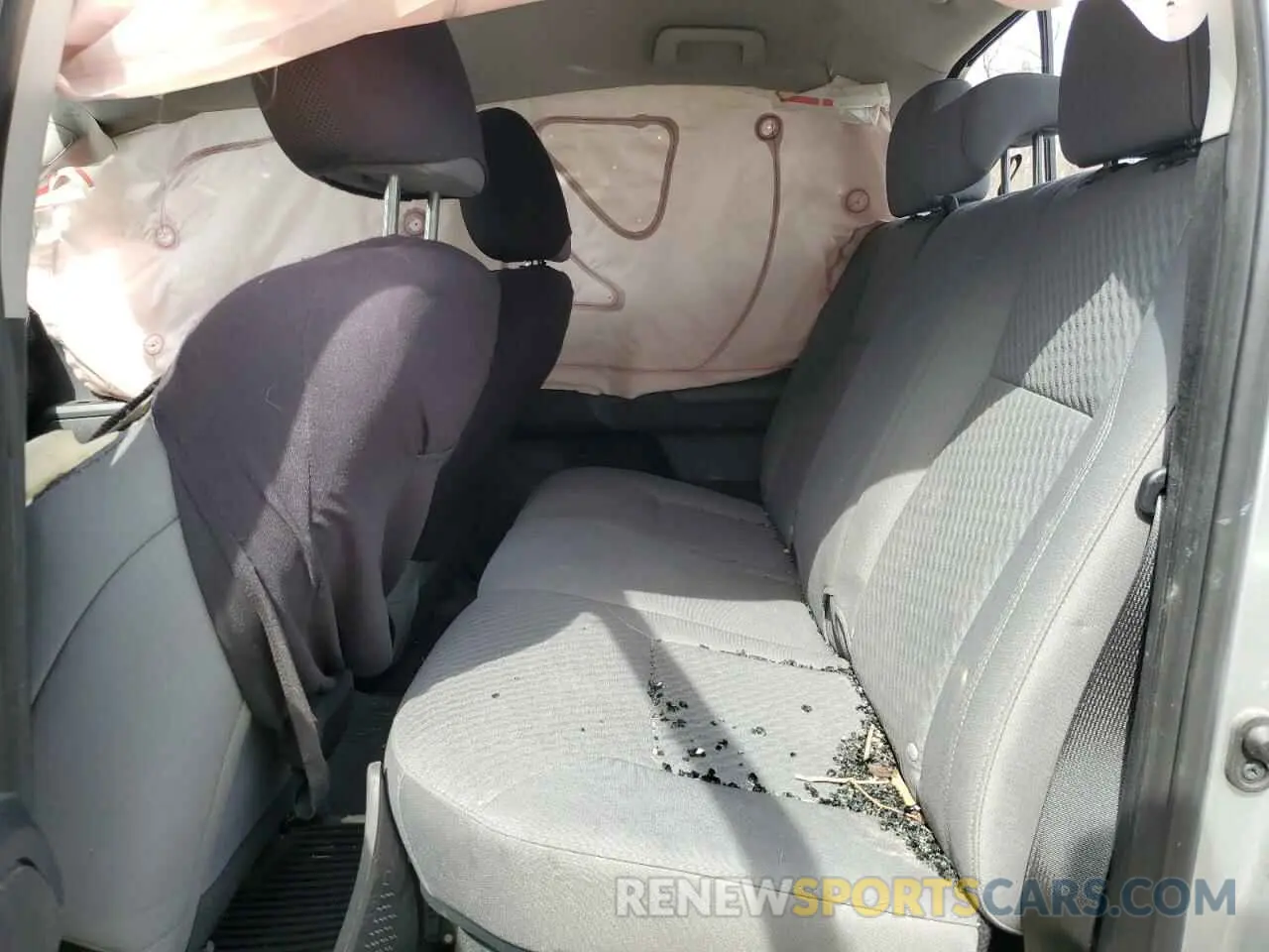 10 Photograph of a damaged car 3TYCZ5AN7MT025351 TOYOTA TACOMA 2021