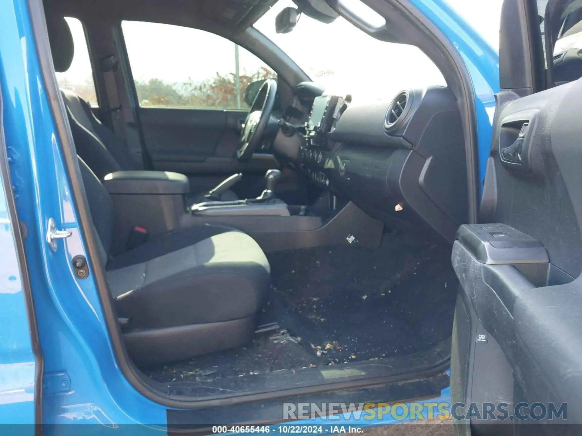 5 Photograph of a damaged car 3TYCZ5AN7MT032591 TOYOTA TACOMA 2021
