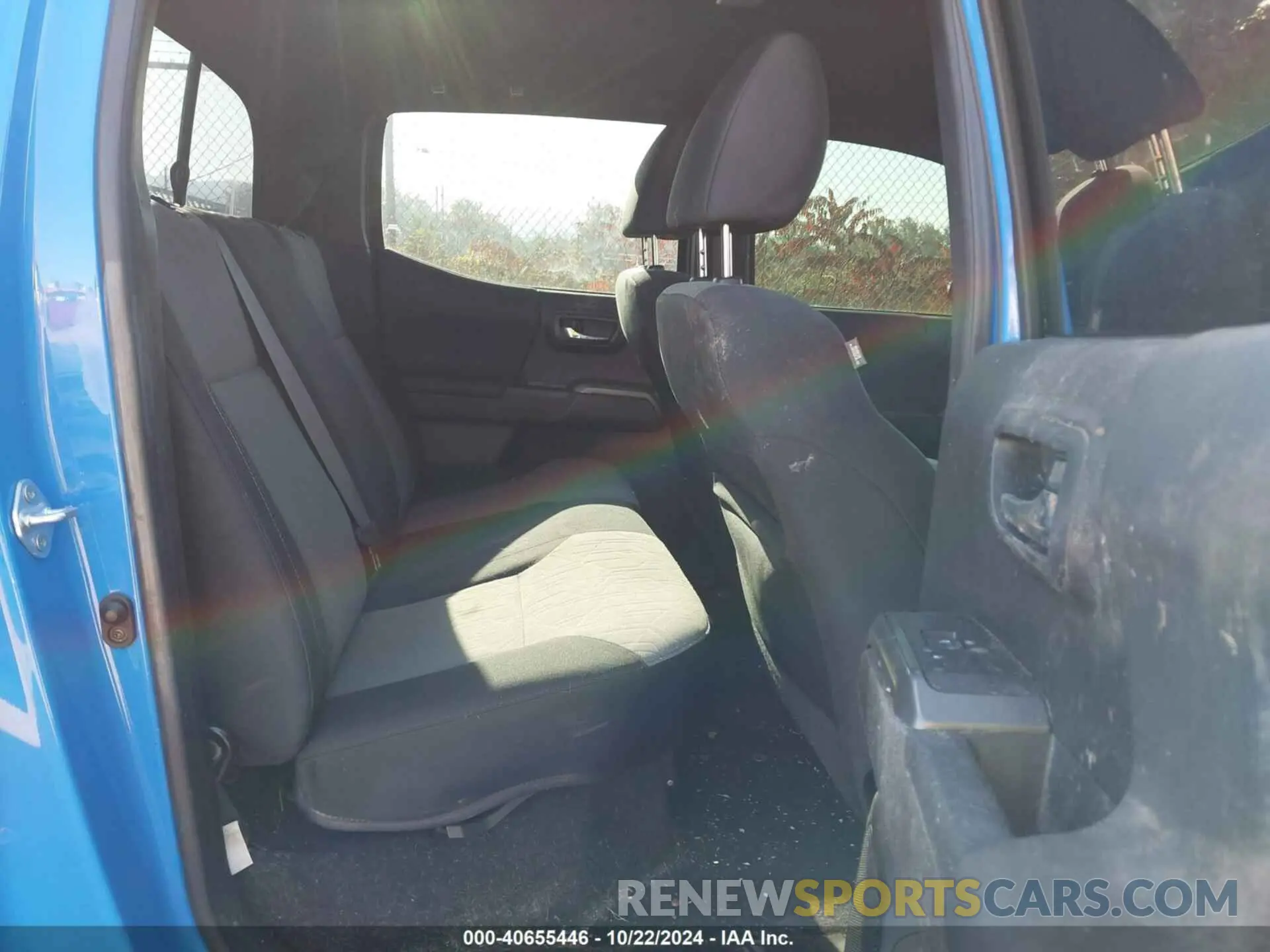 8 Photograph of a damaged car 3TYCZ5AN7MT032591 TOYOTA TACOMA 2021