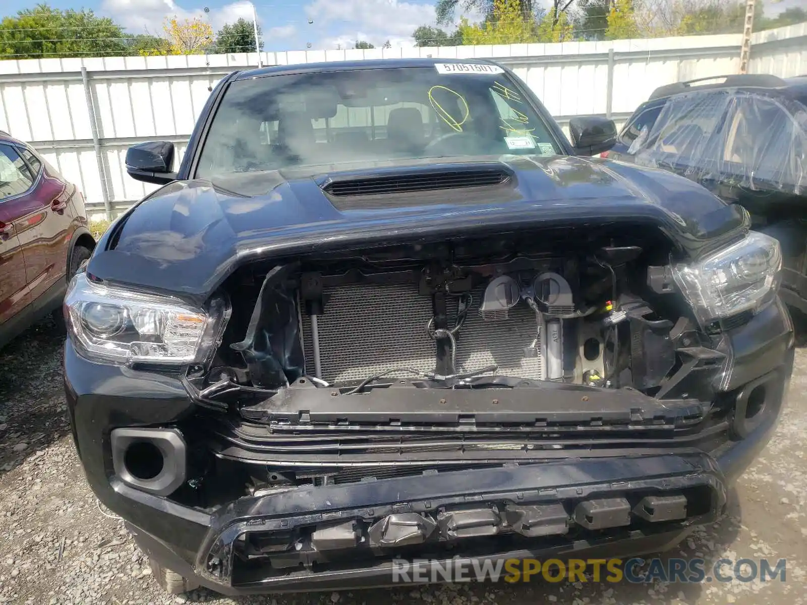 9 Photograph of a damaged car 3TYCZ5AN7MT035037 TOYOTA TACOMA 2021