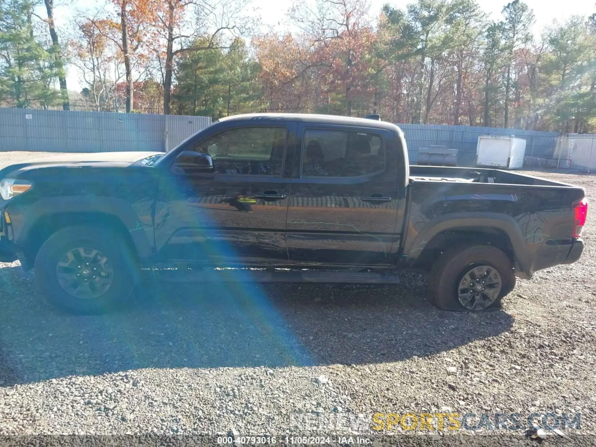 14 Photograph of a damaged car 3TYCZ5AN8MT019297 TOYOTA TACOMA 2021