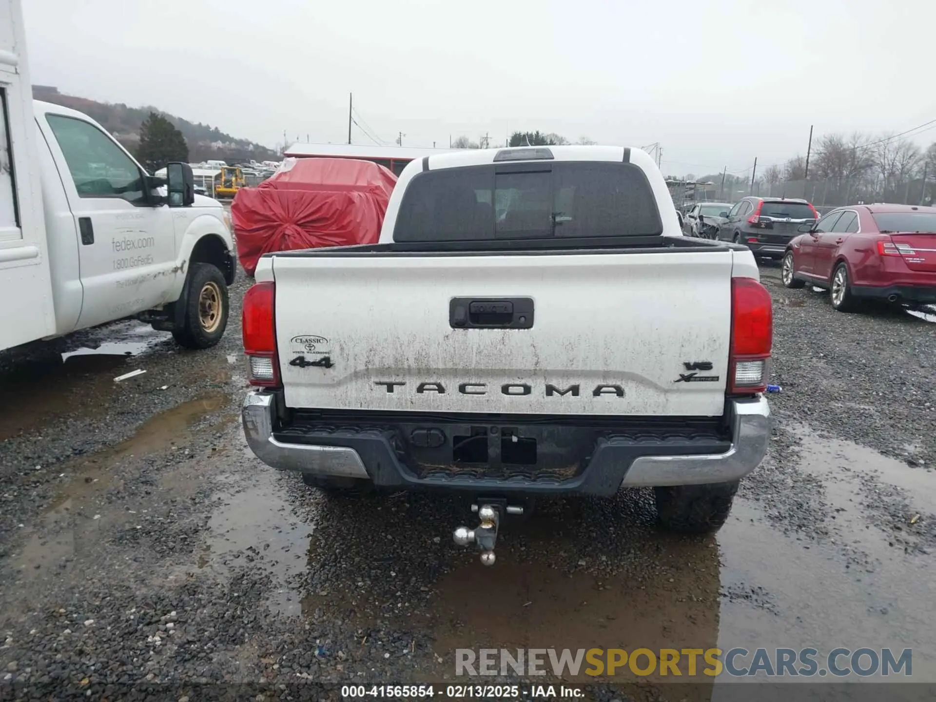 16 Photograph of a damaged car 3TYCZ5AN8MT027724 TOYOTA TACOMA 2021