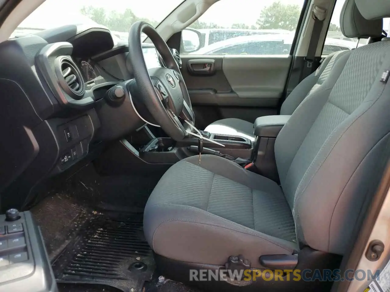 7 Photograph of a damaged car 3TYCZ5ANXMT027353 TOYOTA TACOMA 2021