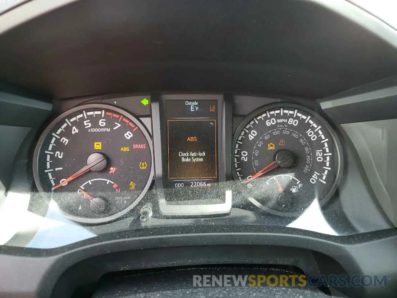 9 Photograph of a damaged car 3TYCZ5ANXMT027353 TOYOTA TACOMA 2021