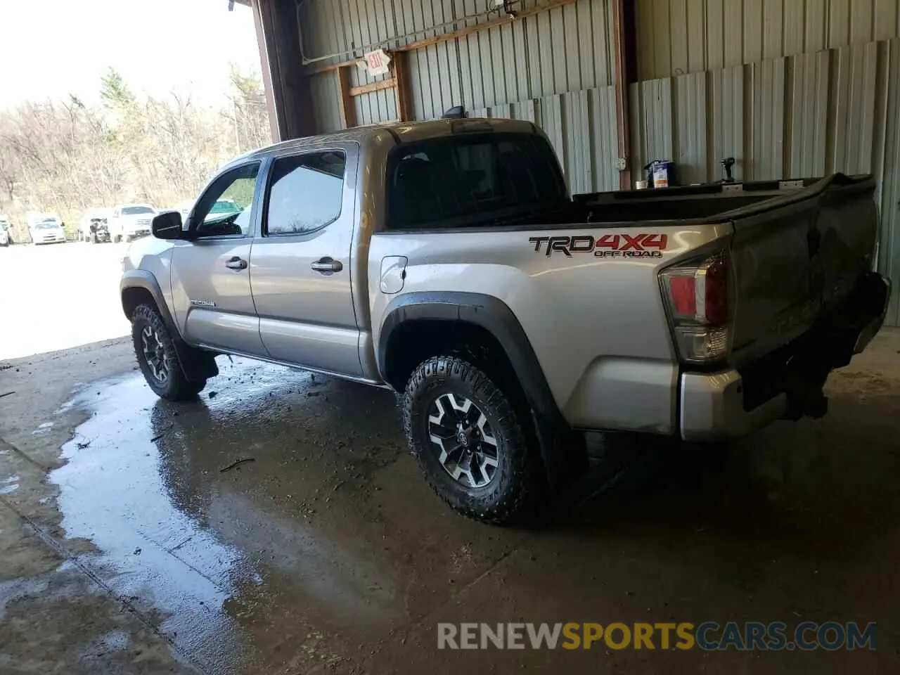 2 Photograph of a damaged car 3TYCZ5ANXMT031760 TOYOTA TACOMA 2021