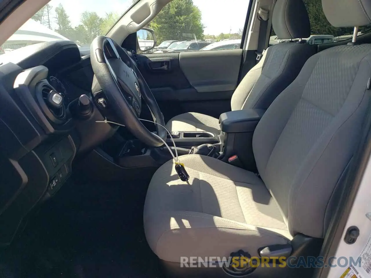 7 Photograph of a damaged car 3TYCZ5ANXMT032035 TOYOTA TACOMA 2021