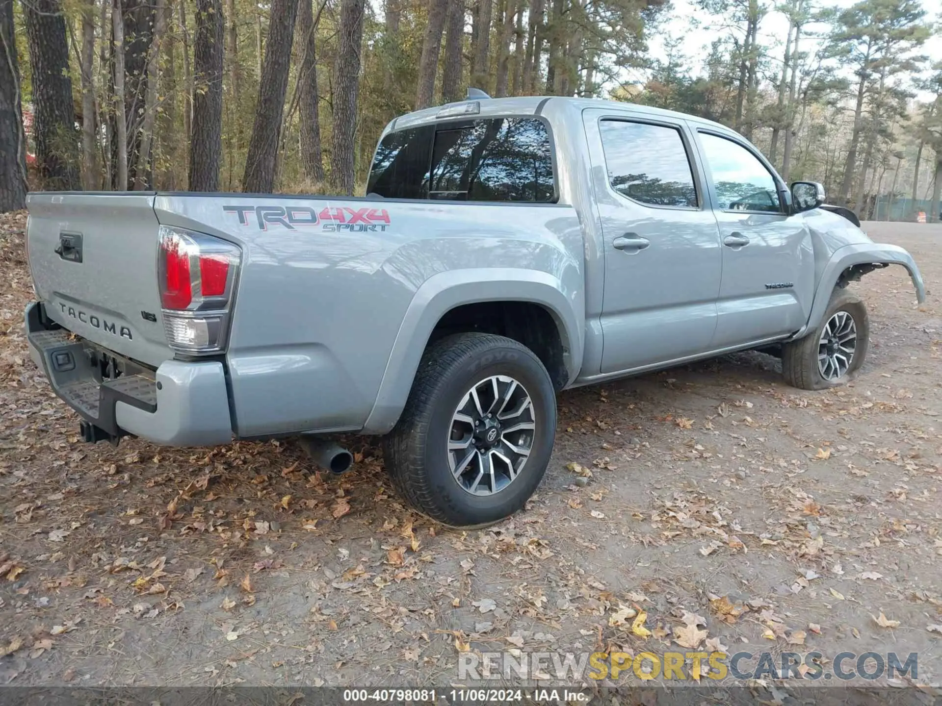 4 Photograph of a damaged car 3TYCZ5ANXMT035405 TOYOTA TACOMA 2021