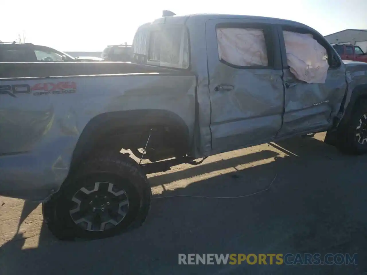 9 Photograph of a damaged car 3TYCZ5ANXMT039969 TOYOTA TACOMA 2021