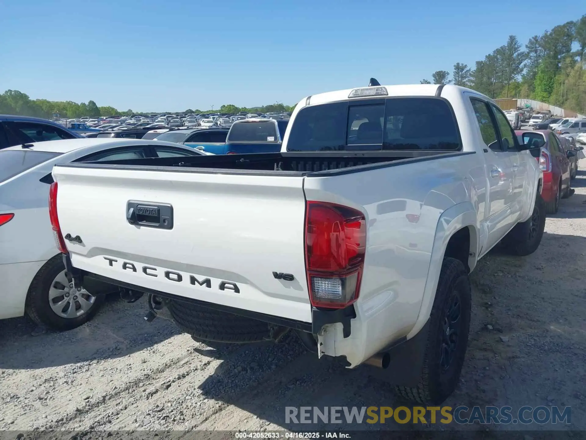 4 Photograph of a damaged car 3TYDZ5BN7MT003983 TOYOTA TACOMA 2021