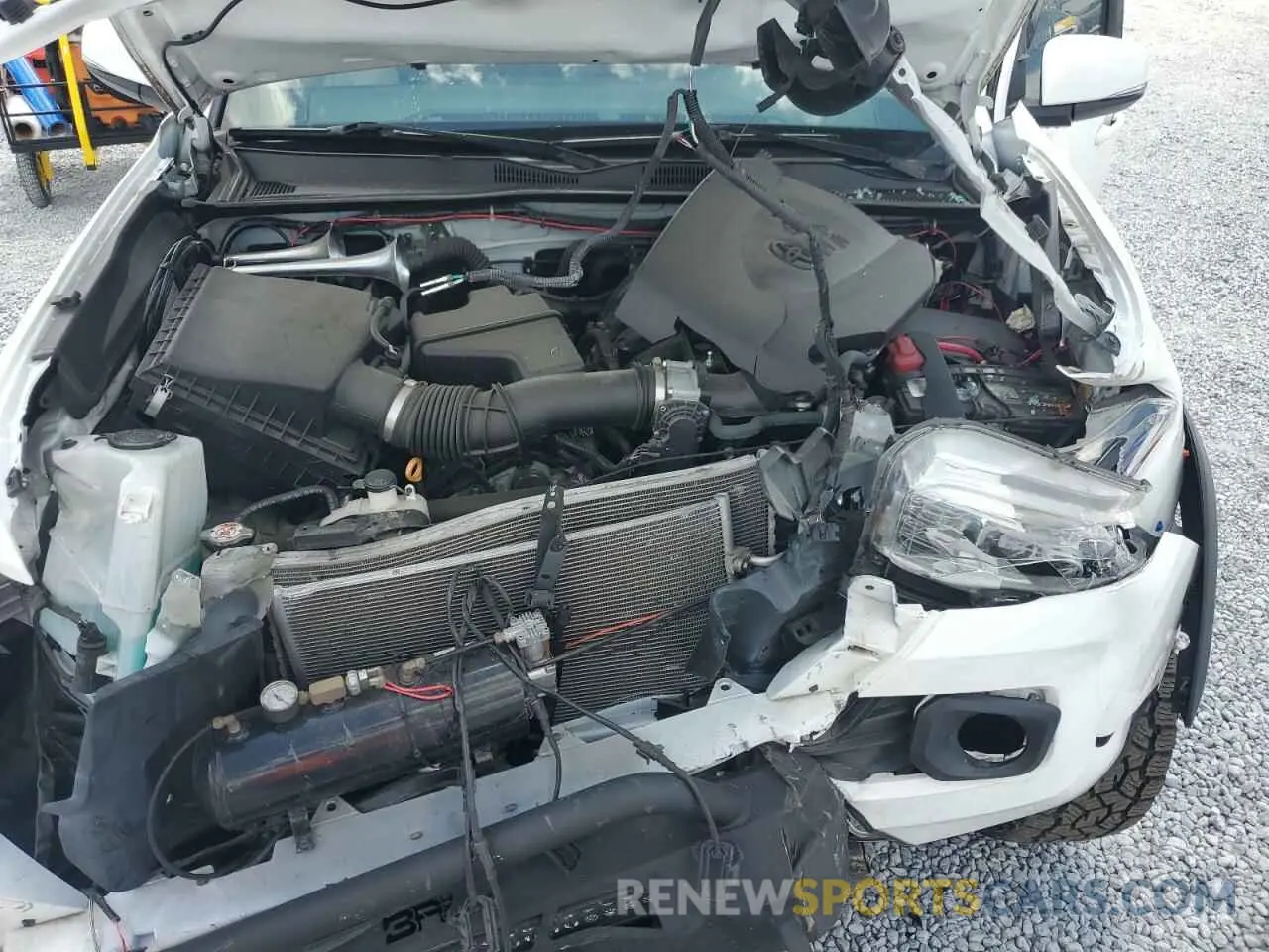 11 Photograph of a damaged car 3TYDZ5BNXMT001810 TOYOTA TACOMA 2021