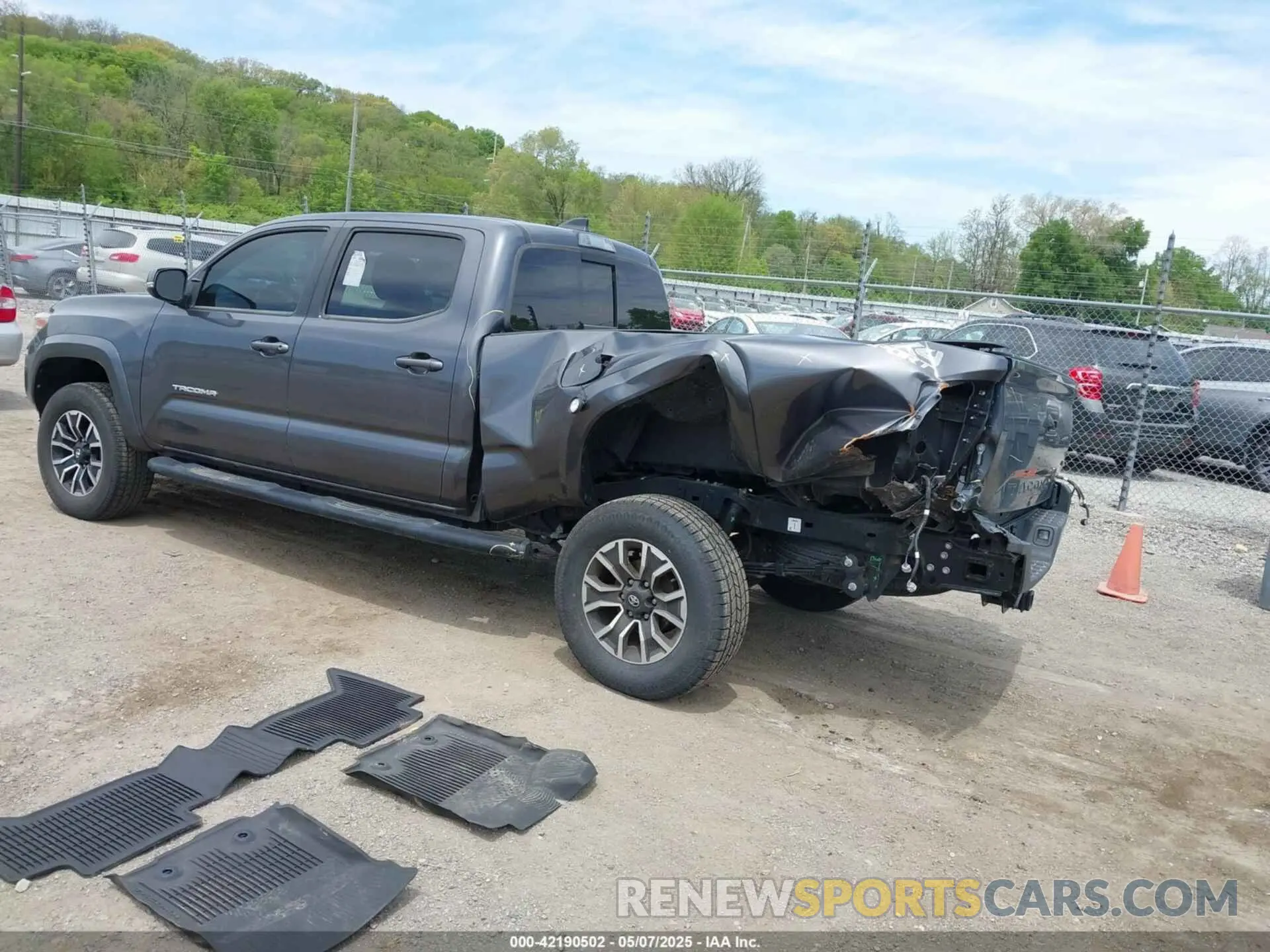 3 Photograph of a damaged car 3TYDZ5BNXMT003542 TOYOTA TACOMA 2021