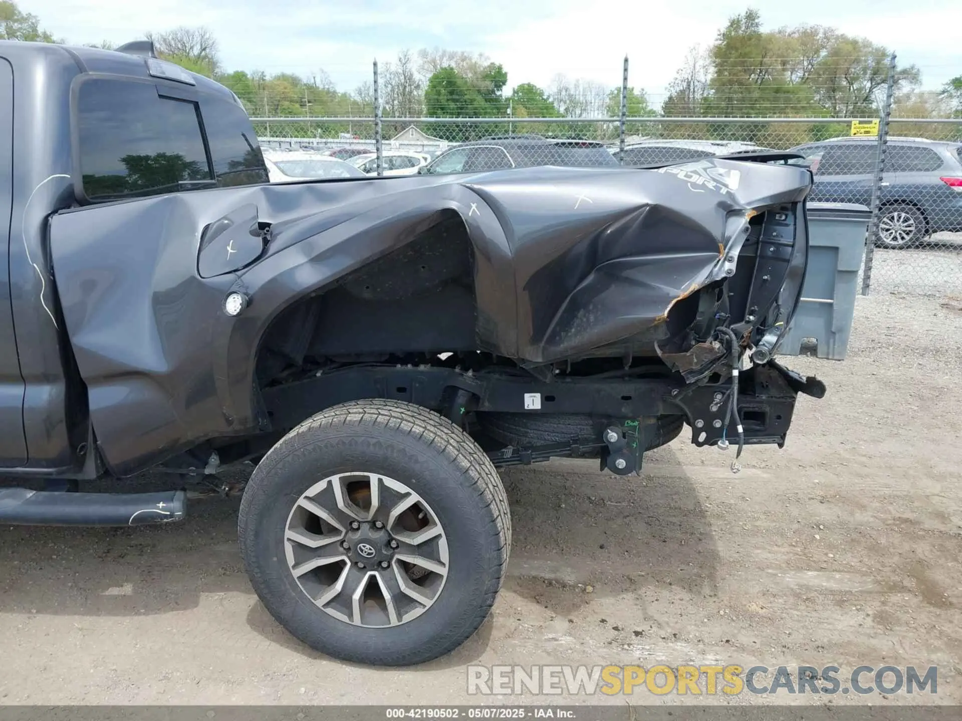 6 Photograph of a damaged car 3TYDZ5BNXMT003542 TOYOTA TACOMA 2021