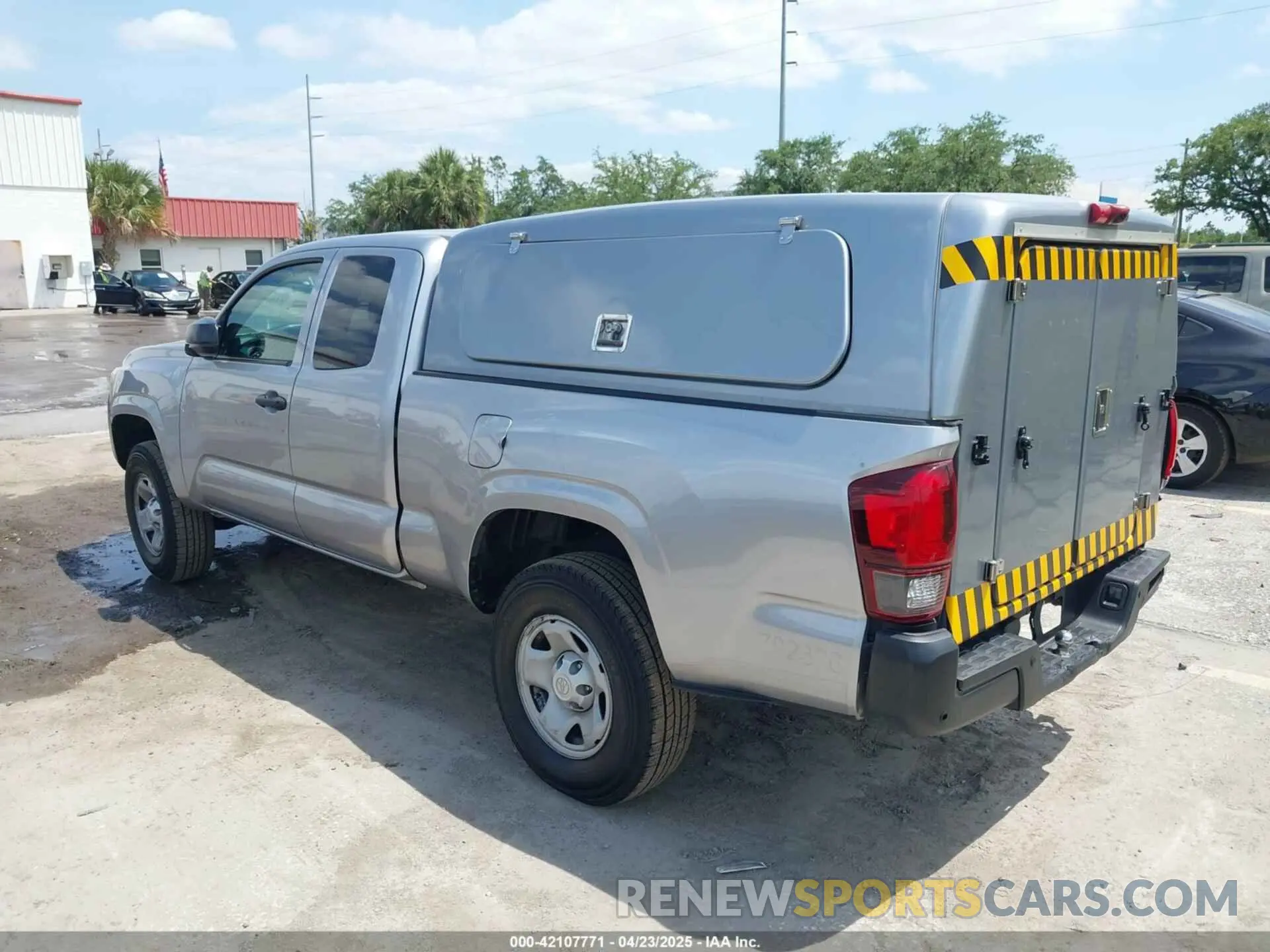 3 Photograph of a damaged car 3TYRX5GN8MT023292 TOYOTA TACOMA 2021