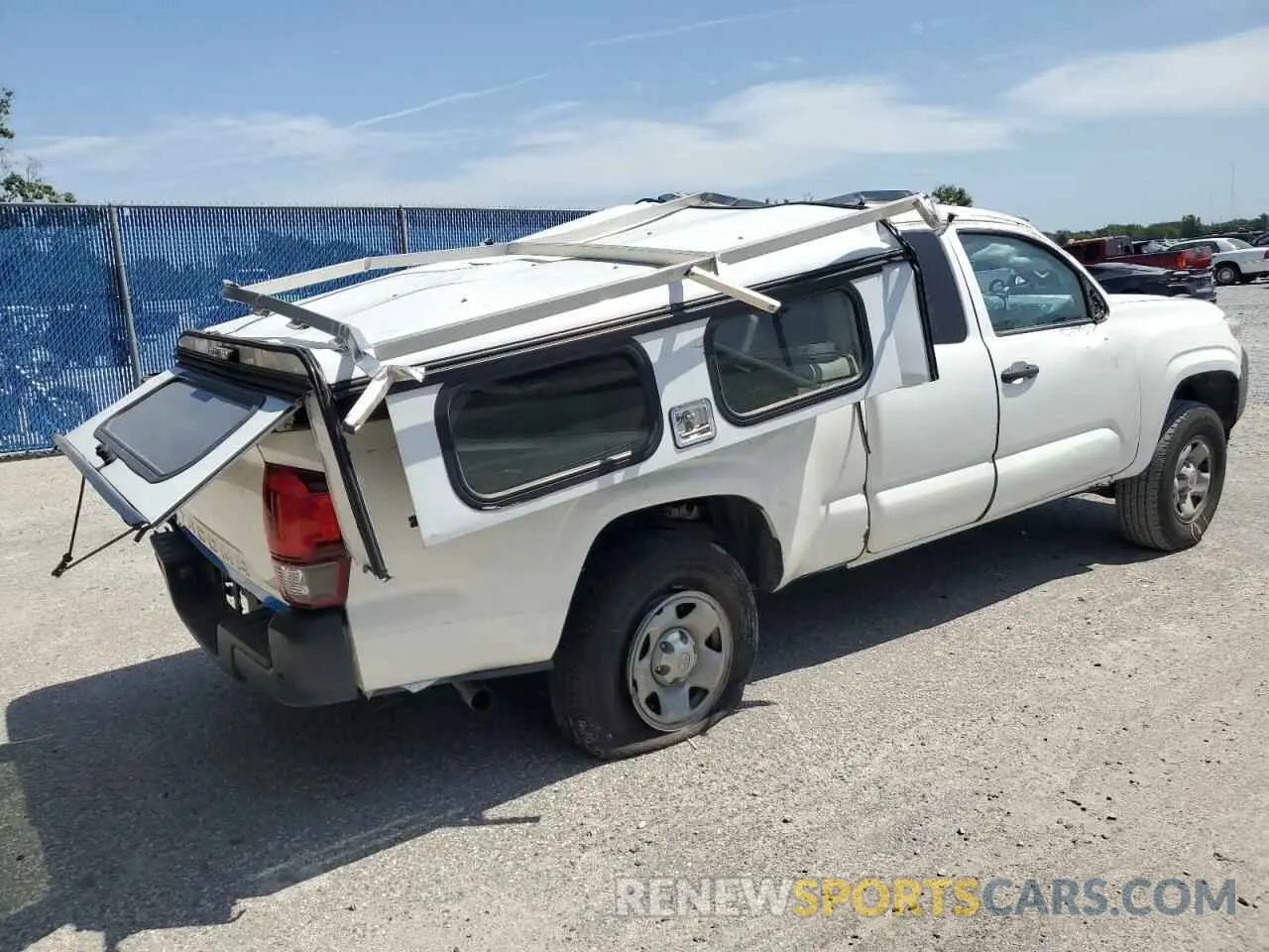 3 Photograph of a damaged car 3TYRX5GN8MT028153 TOYOTA TACOMA 2021