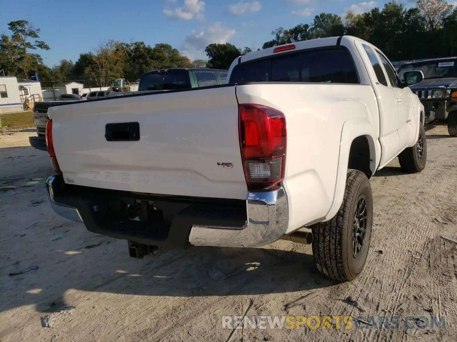 4 Photograph of a damaged car 3TYRZ5CN2MT011266 TOYOTA TACOMA 2021