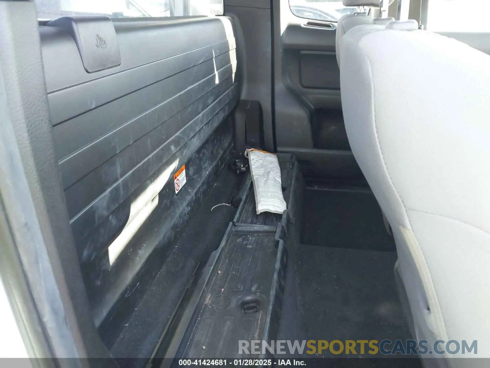 8 Photograph of a damaged car 3TYSX5EN8MT009929 TOYOTA TACOMA 2021