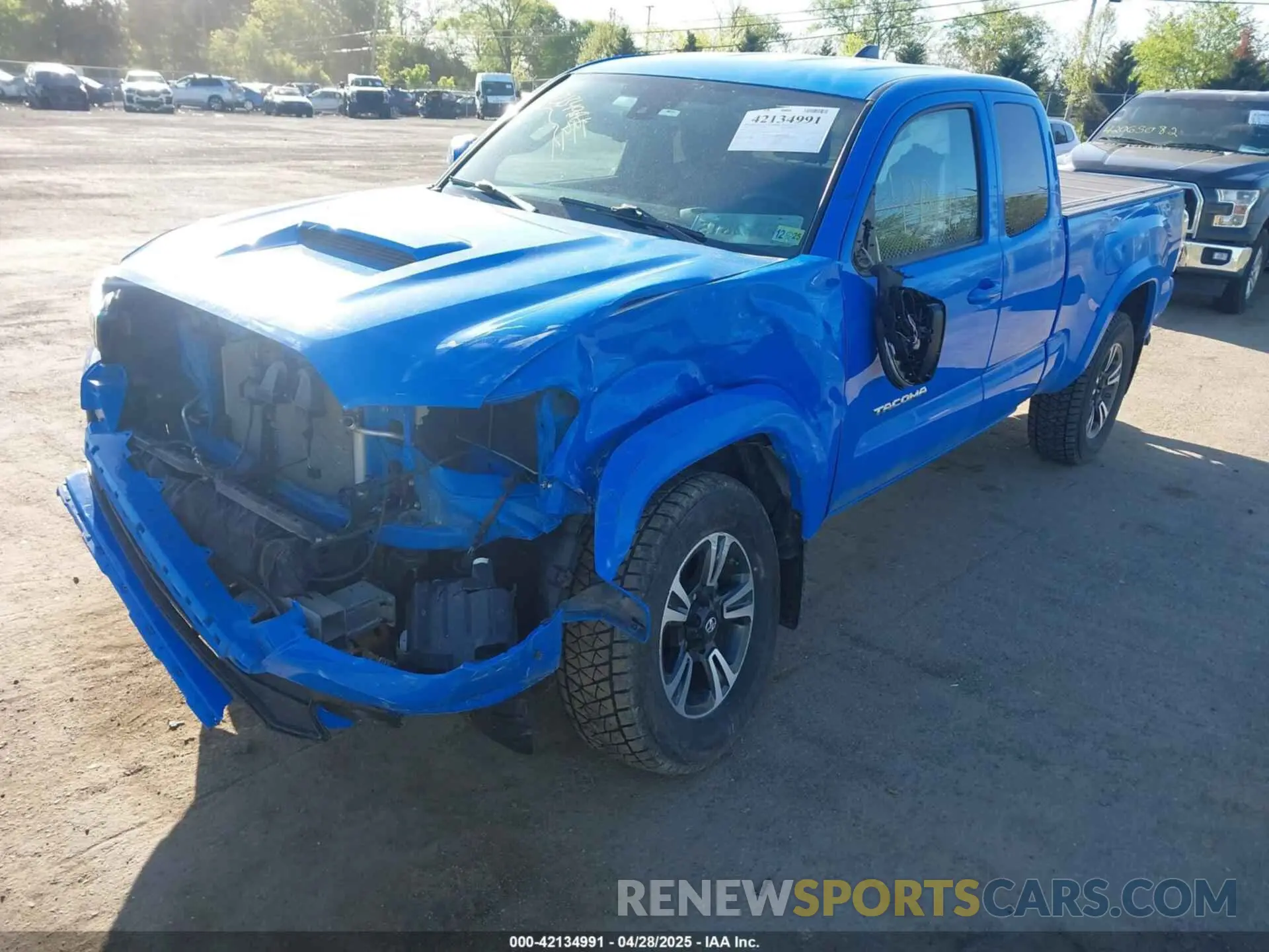 2 Photograph of a damaged car 3TYSZ5AN3MT015623 TOYOTA TACOMA 2021