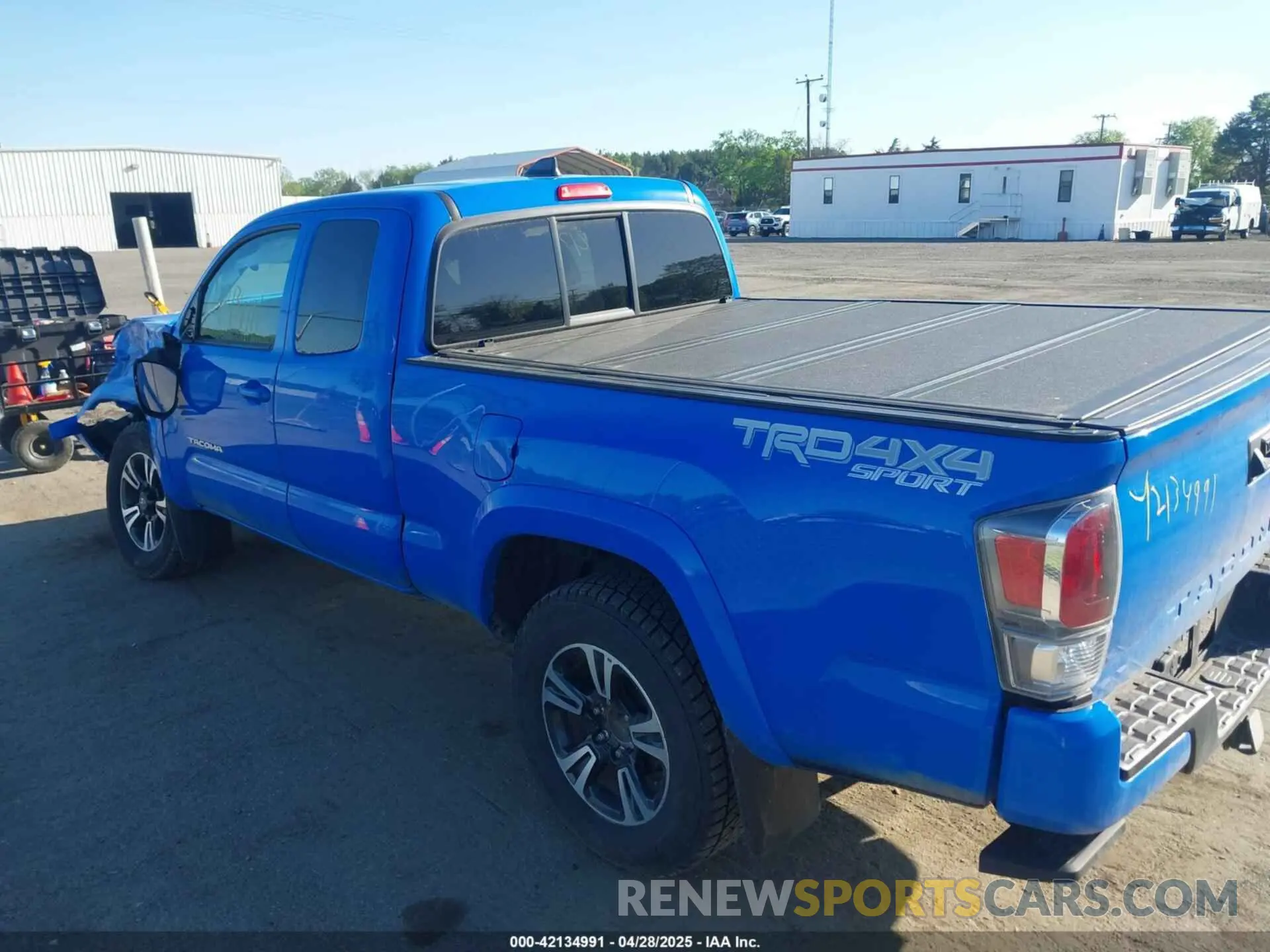 3 Photograph of a damaged car 3TYSZ5AN3MT015623 TOYOTA TACOMA 2021
