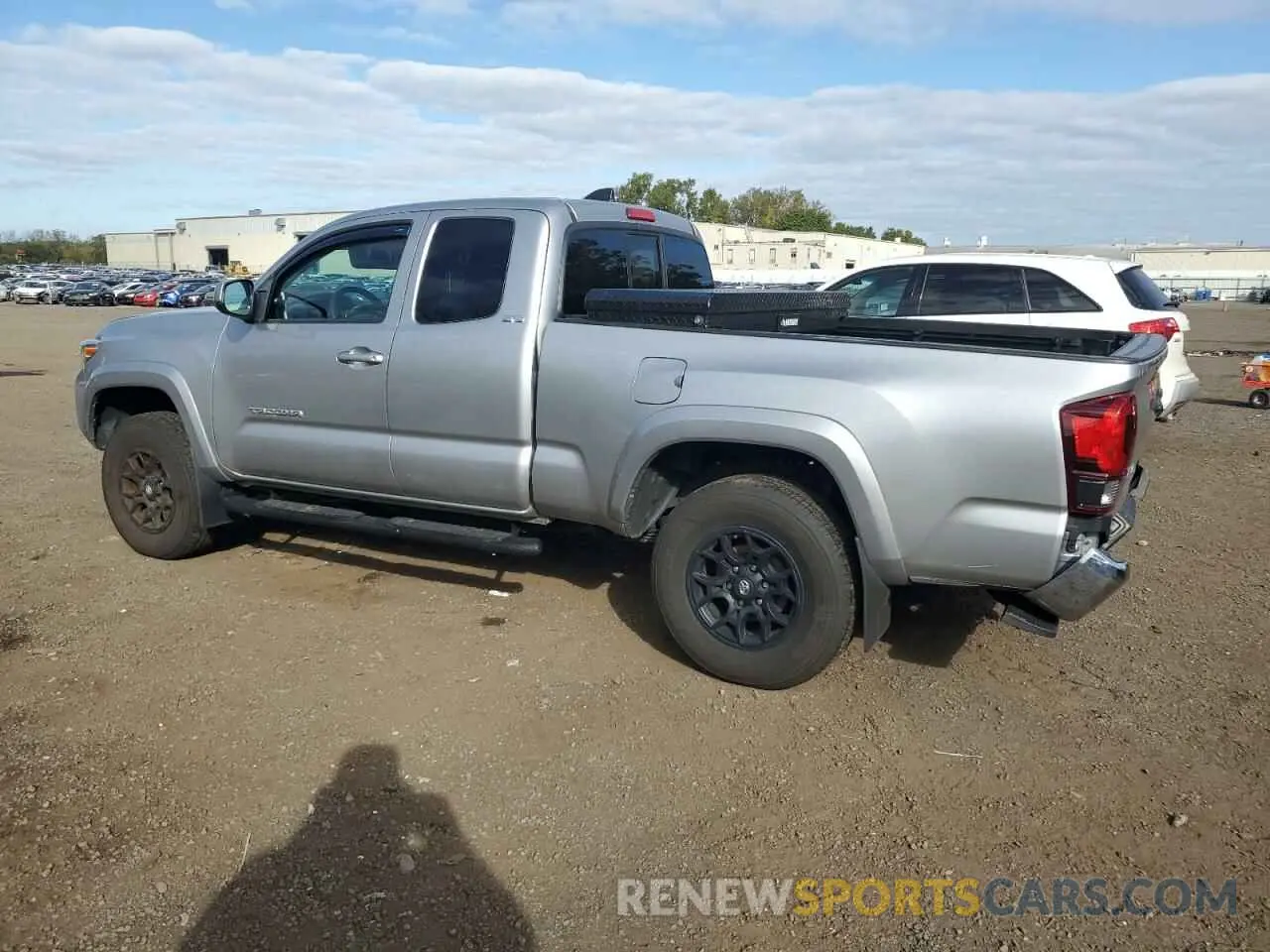 2 Photograph of a damaged car 3TYSZ5AN4MT018319 TOYOTA TACOMA 2021