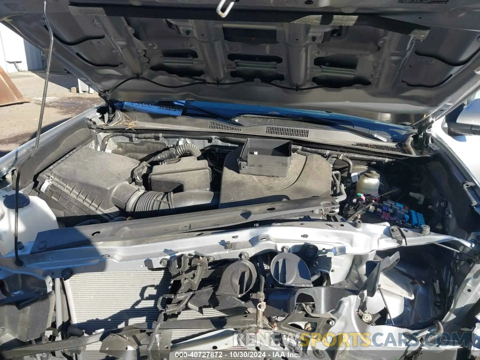 10 Photograph of a damaged car 3TYSZ5AN8MT014807 TOYOTA TACOMA 2021