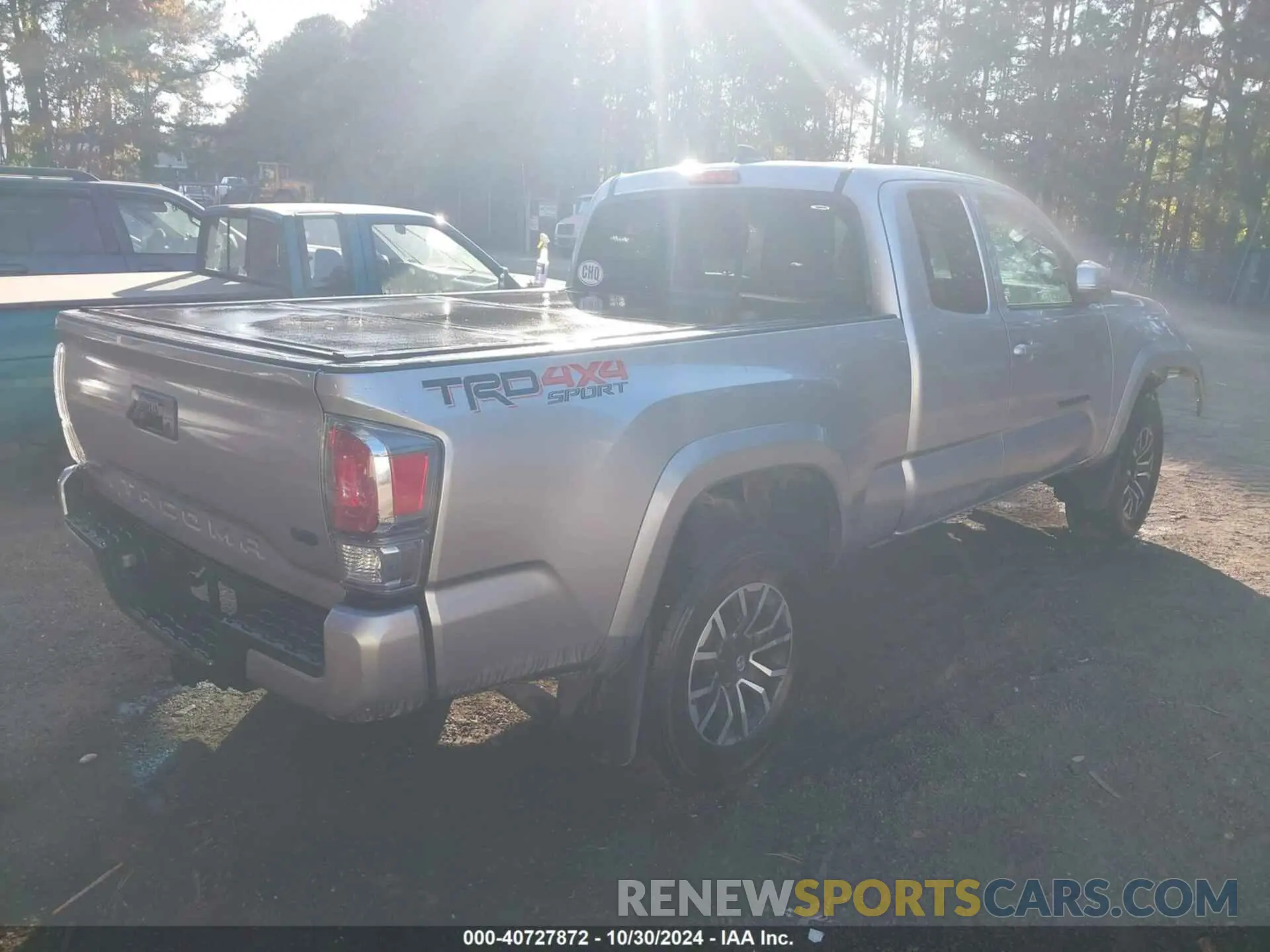 4 Photograph of a damaged car 3TYSZ5AN8MT014807 TOYOTA TACOMA 2021