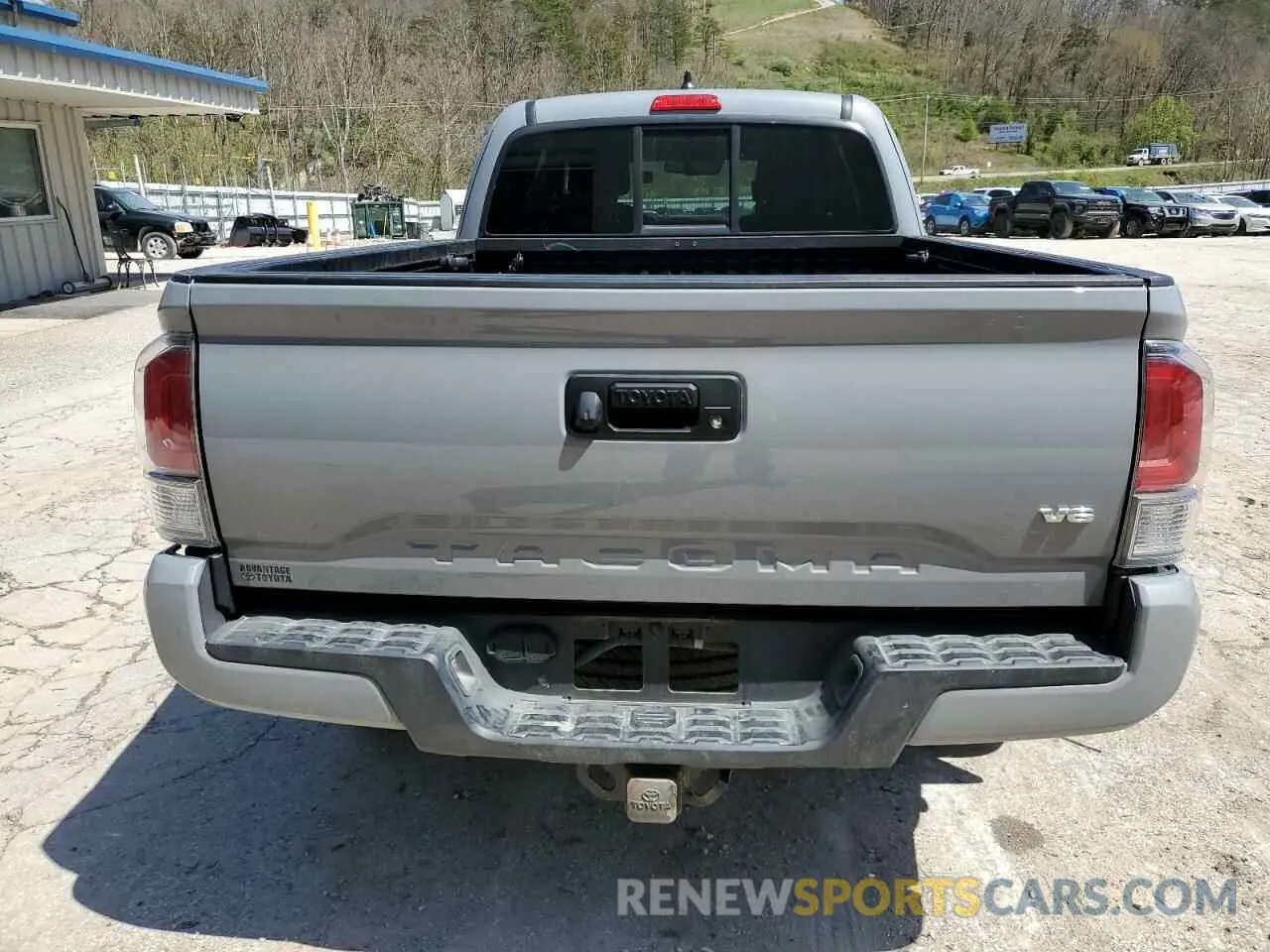 6 Photograph of a damaged car 3TYSZ5AN8MT016461 TOYOTA TACOMA 2021
